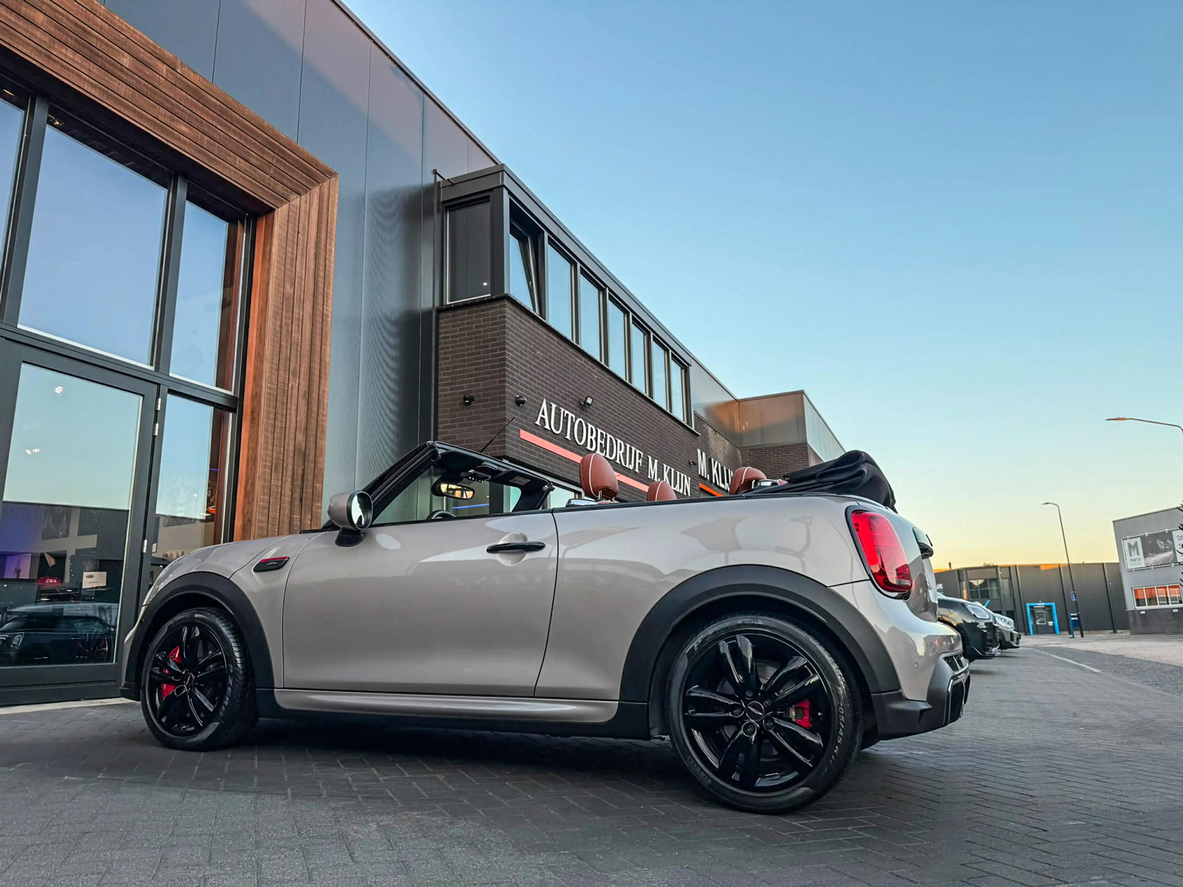 MINI John Cooper Works Cabrio 2.0 JCW Pack F1 aut Rooftopgrey/Bruin leer/Camera/ — photo 9