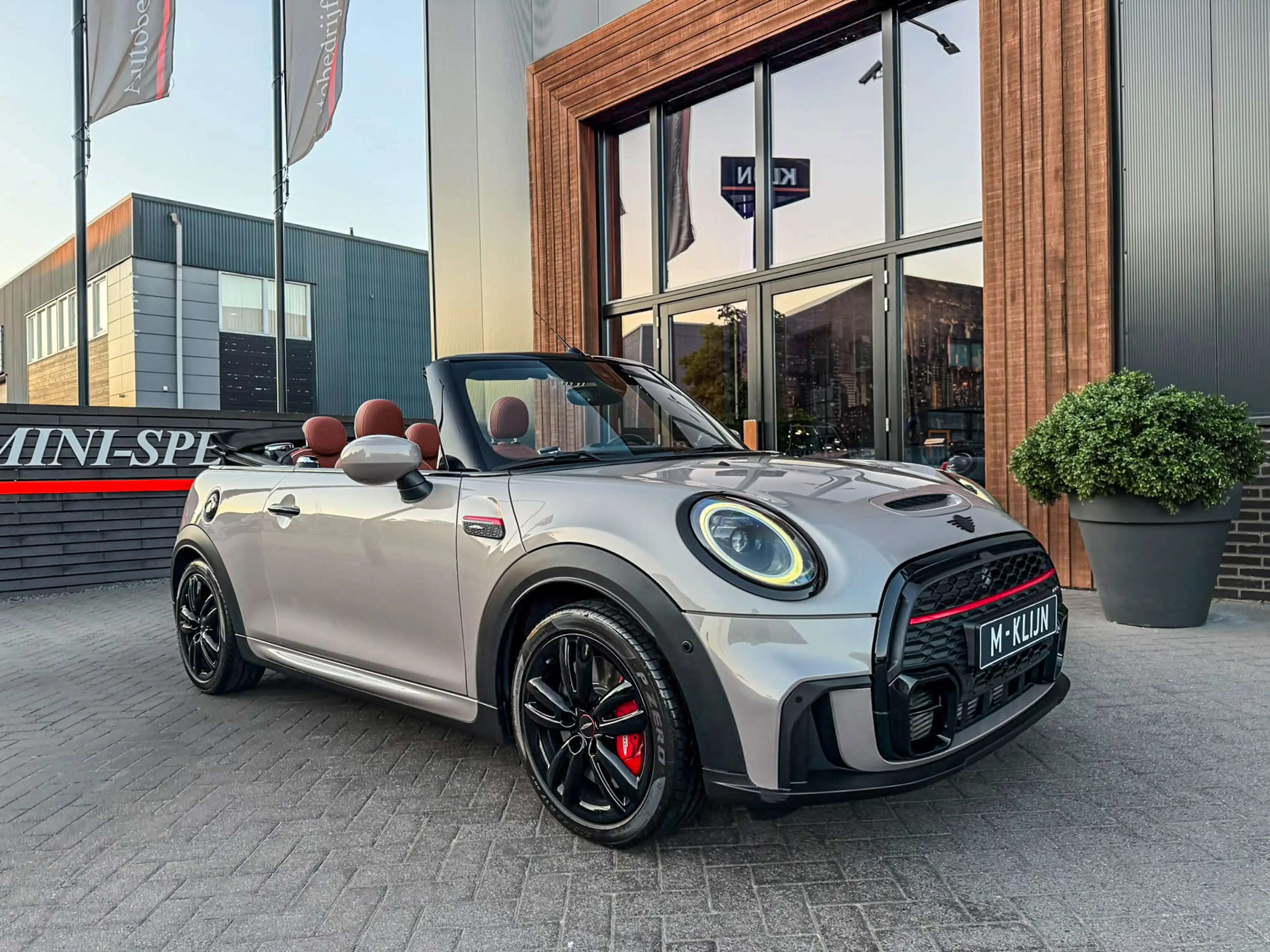 MINI John Cooper Works Cabrio 2.0 JCW Pack F1 aut Rooftopgrey/Bruin leer/Camera/ — photo 23