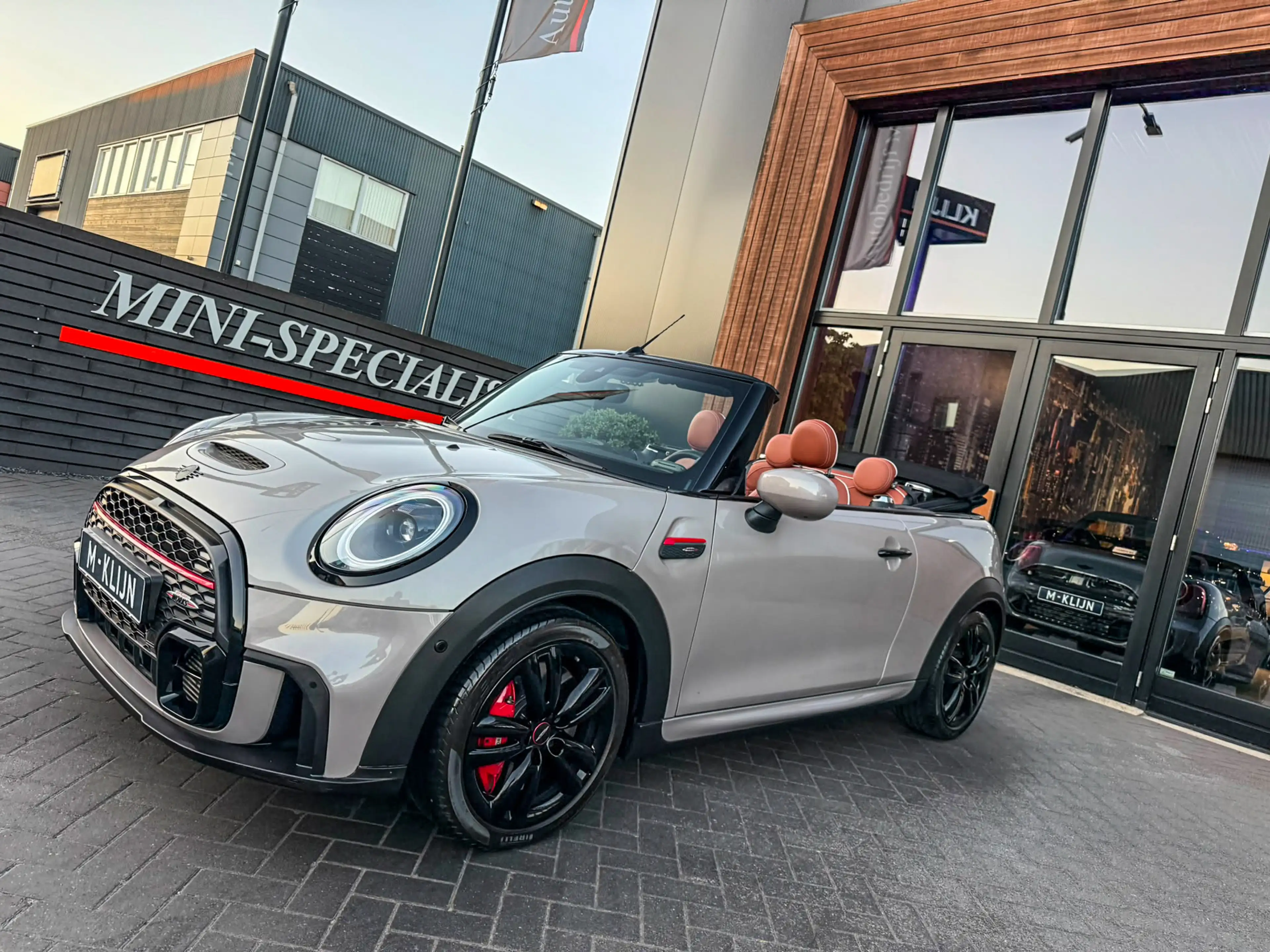 MINI John Cooper Works Cabrio 2.0 JCW Pack F1 aut Rooftopgrey/Bruin leer/Camera/ — photo 35