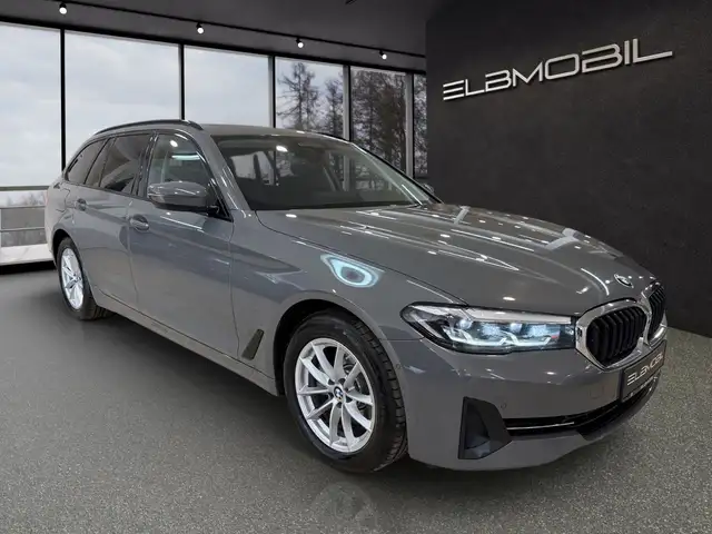 BMW 520 d xDrive Touring Panorama*360°*LED*1H