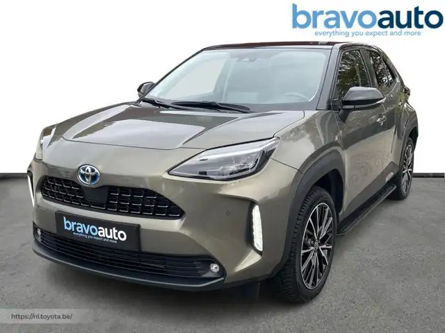 Toyota Yaris Cross Elegant Bi-Tone
