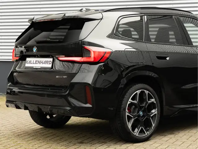 BMW X1 view 10