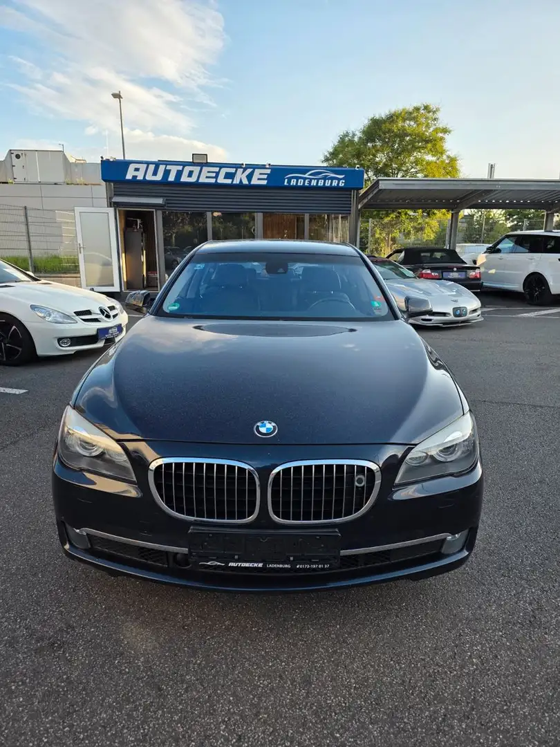BMW 750 Baureihe 7 750i Blau - 2