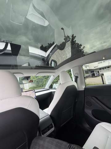 Imagine Tesla Model Y Dual Motor- Allradantrieb