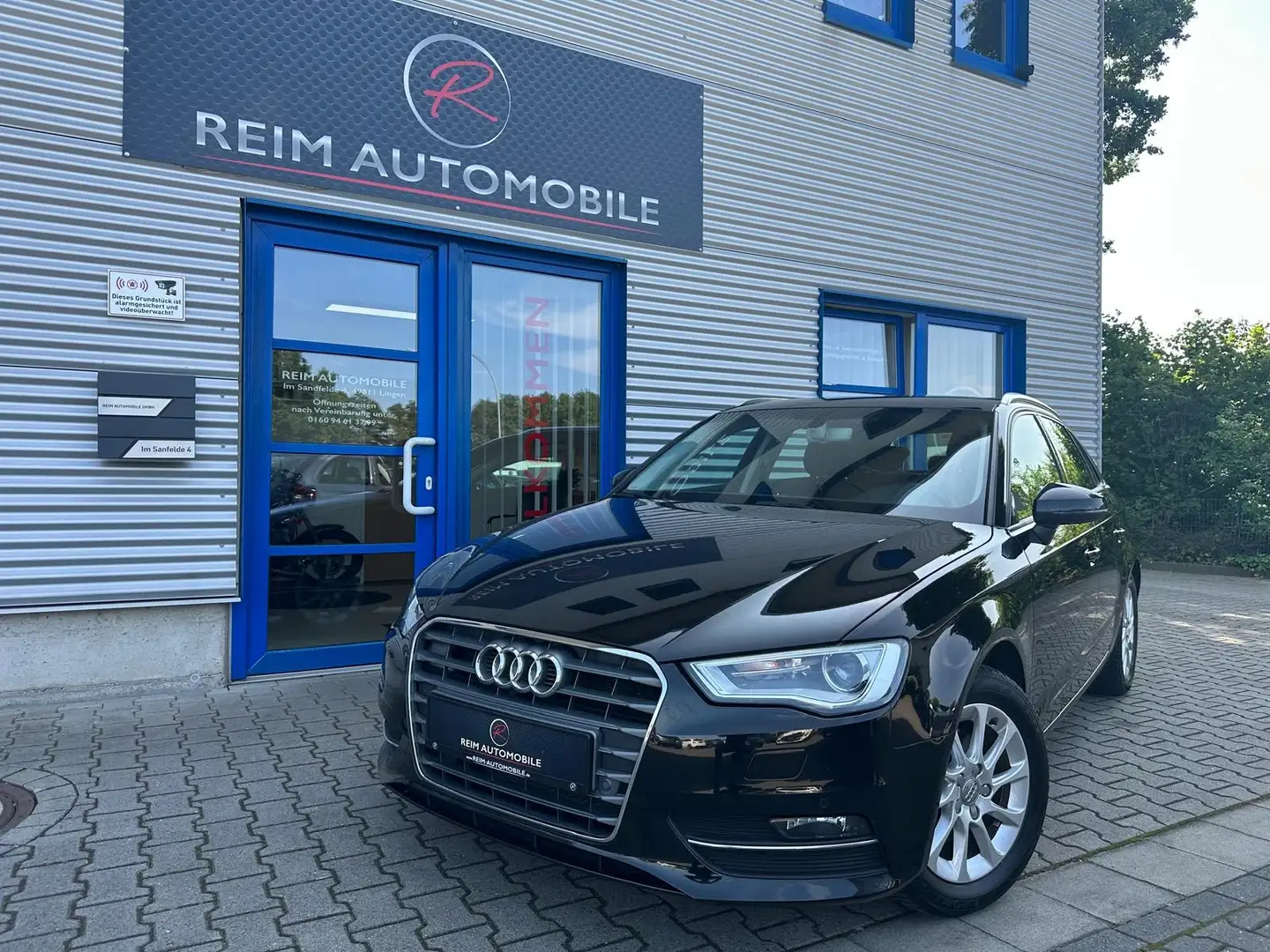 Audi A3 Sportback 1.4TFSI "Attraction" *NAVI*XENON*SHZ*KL Noir - 1