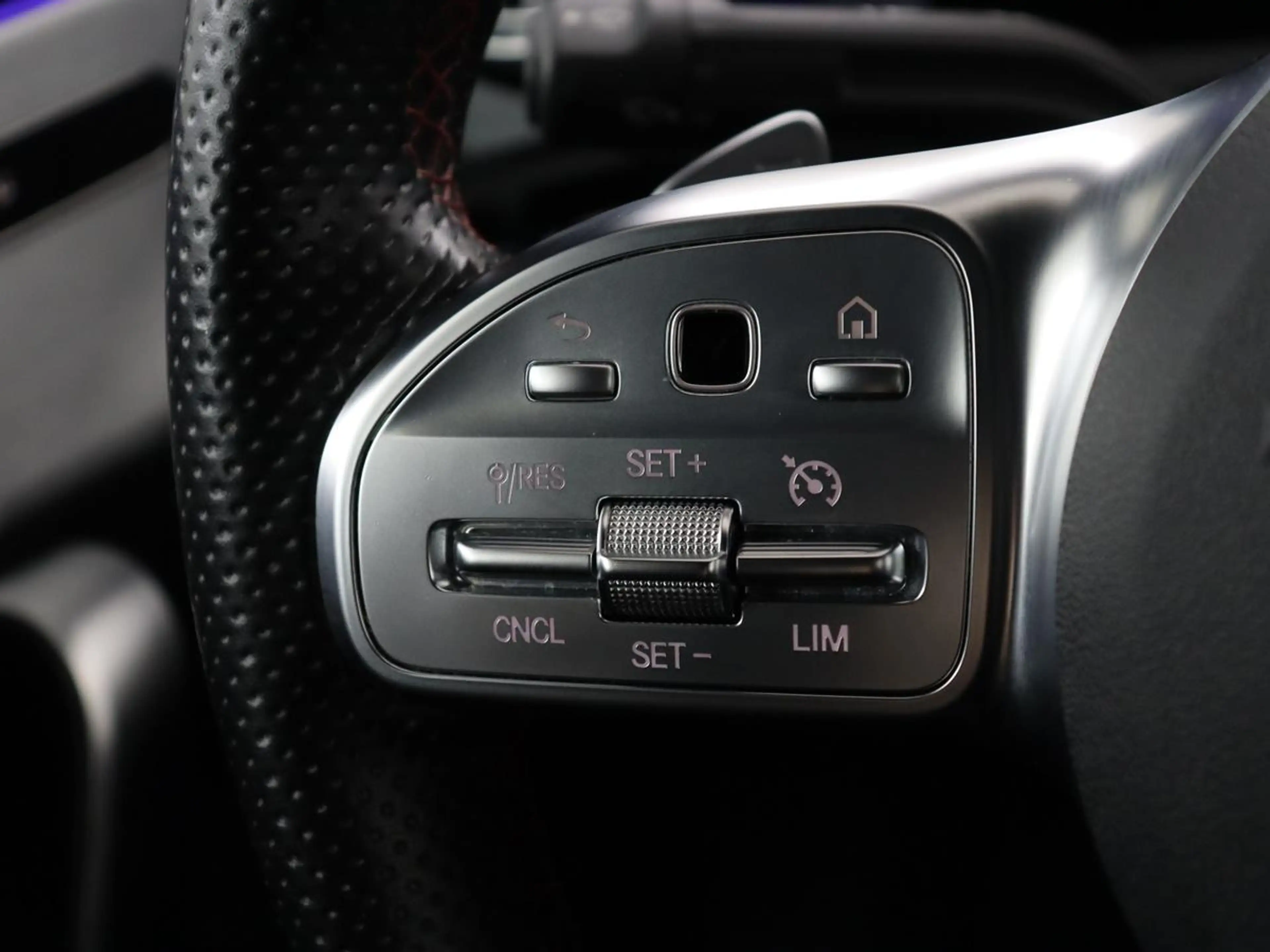 Mercedes-Benz A 200 Business Solution AMG | Trekhaak | Pano. Dak | Cam — photo 16