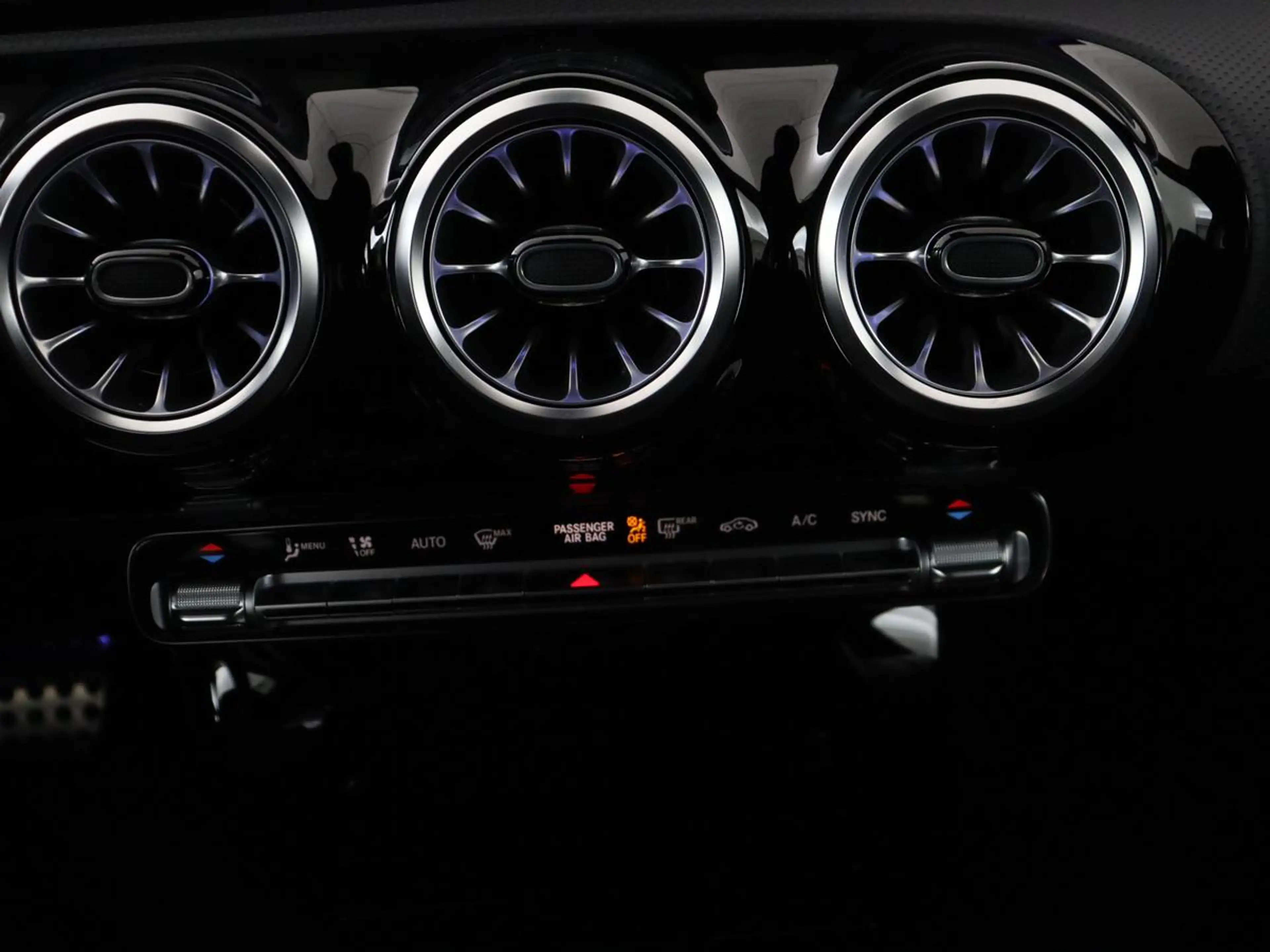 Mercedes-Benz A 200 Business Solution AMG | Trekhaak | Pano. Dak | Cam — photo 33