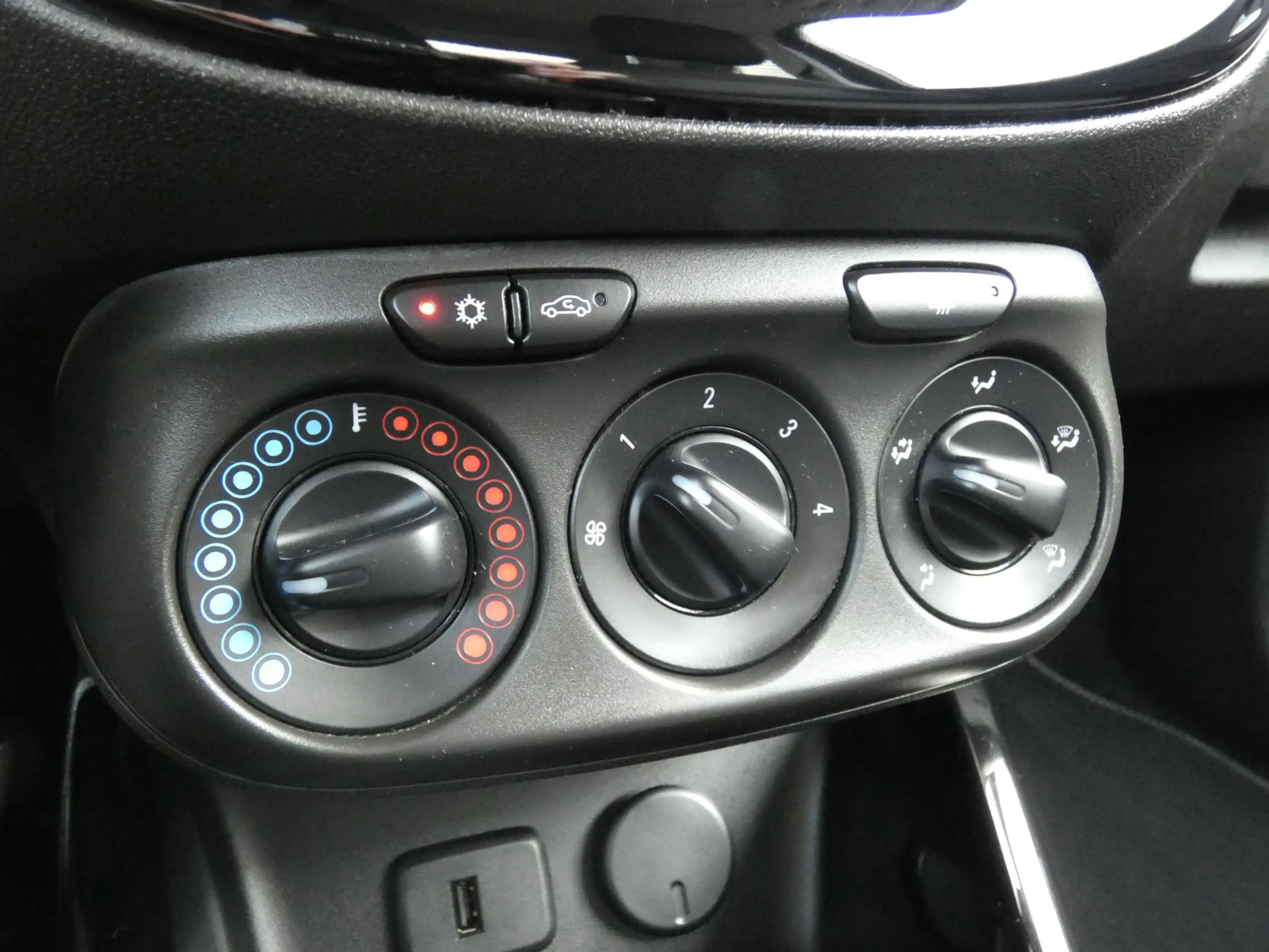 Opel Adam 1.0 Turbo BlitZ | APPLE CARPLAY | STOELVERWARMING — photo 15