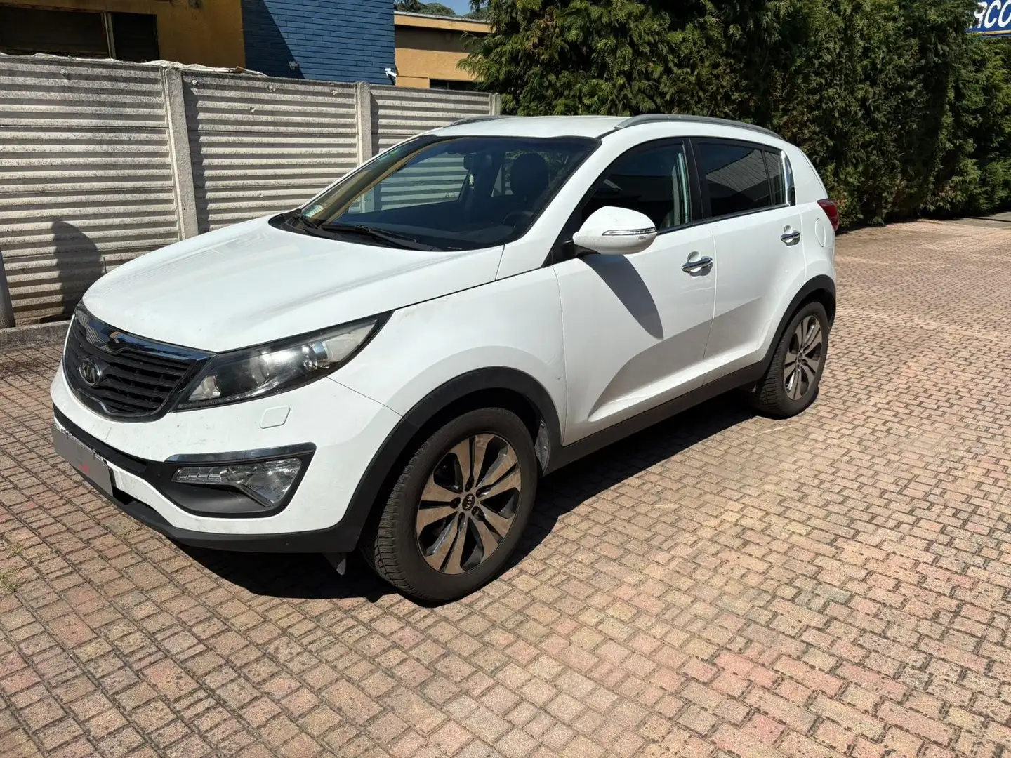 Kia Sportage Sportage III 2010 1.7 crdi Active 2wd Білий - 1