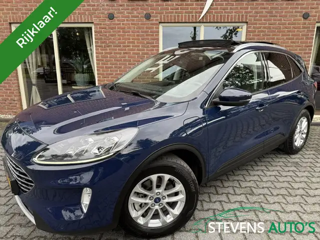 2021 Ford Kuga in Blue for sale