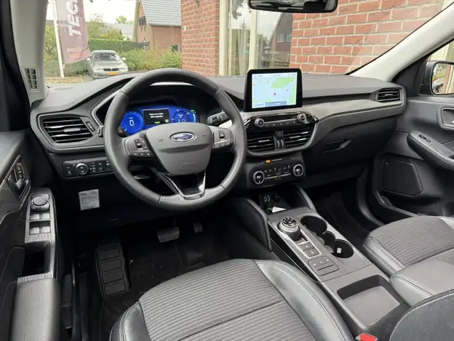 Ford Kuga view 4