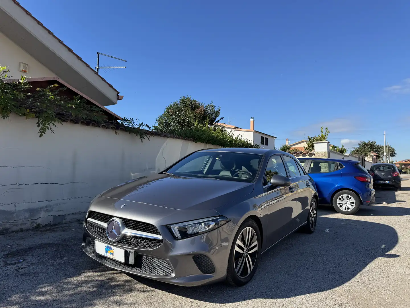 Mercedes-Benz A 180 Classe A 180d Sport auto Grijs - 1