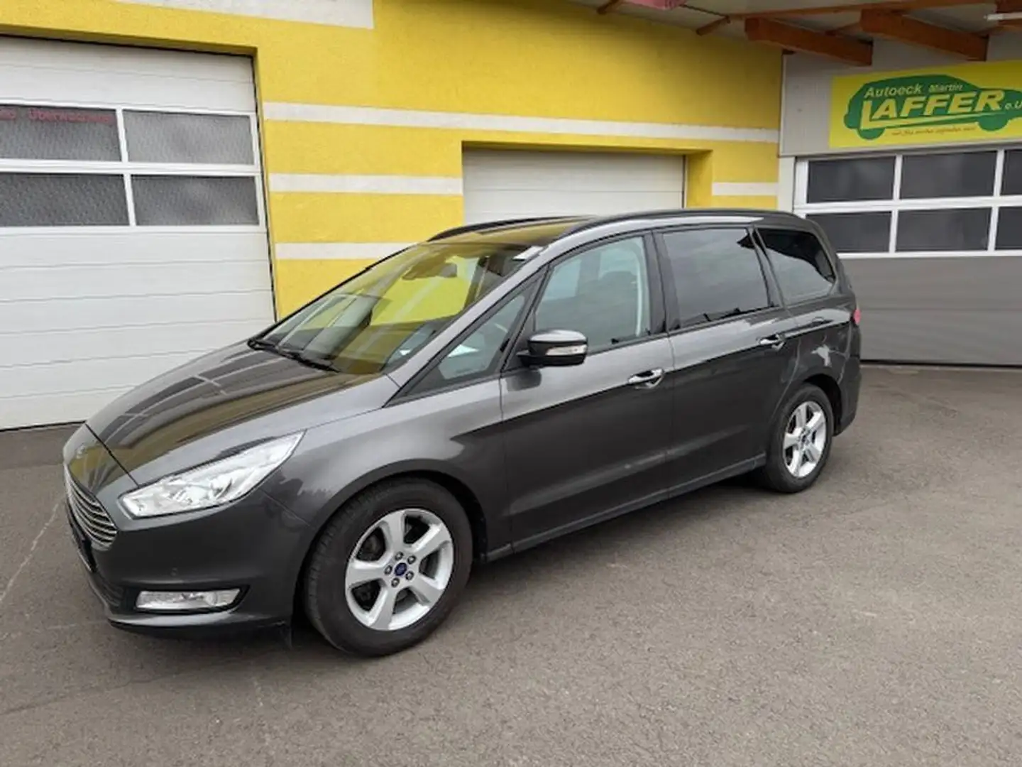 Ford Galaxy 2.0TDCi AWD - Allrad - AHV !! TOP! Grau - 1