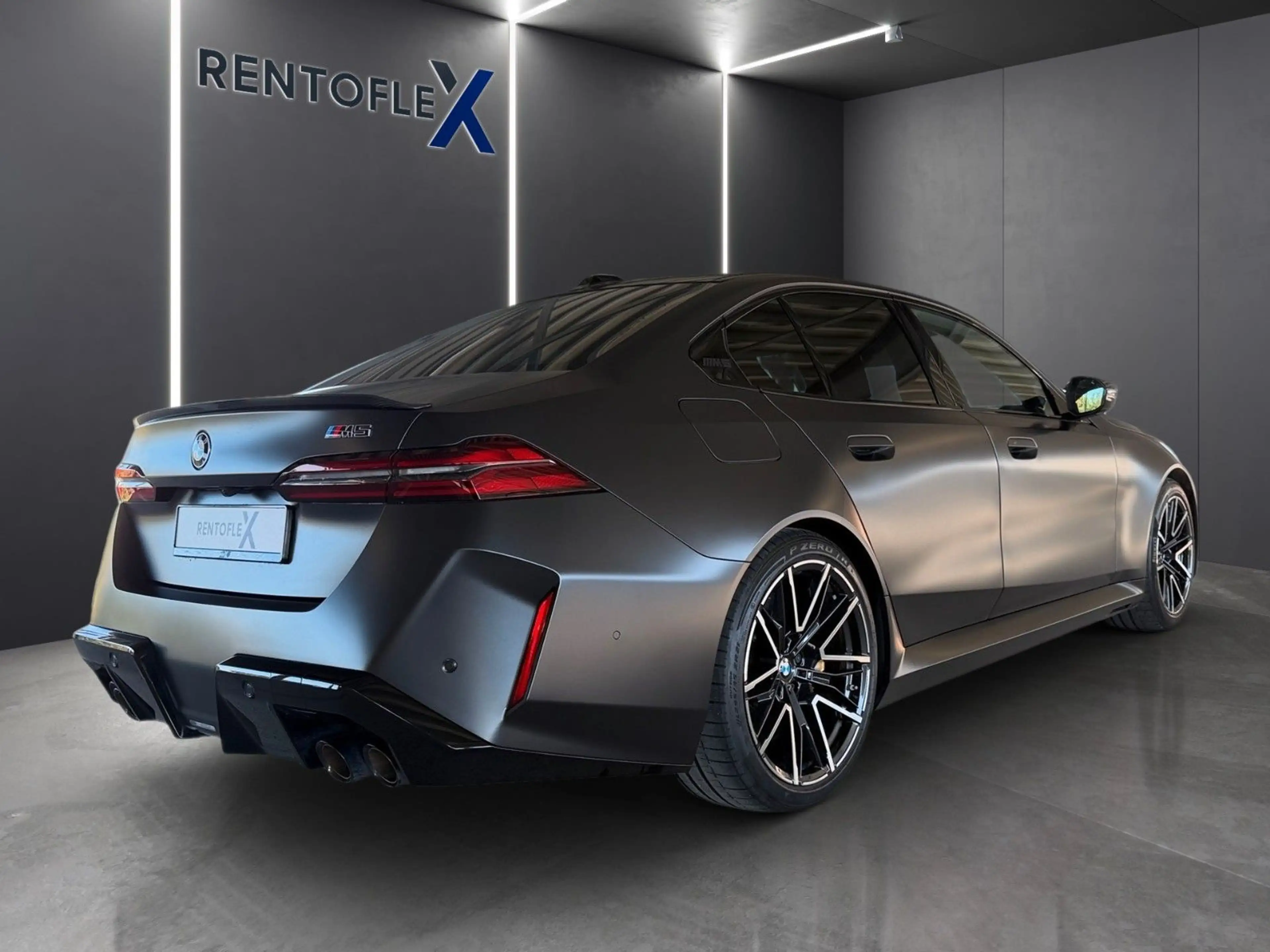 BMW M5 Lim. ULTIMATE/CARBON 100% voll — photo 2