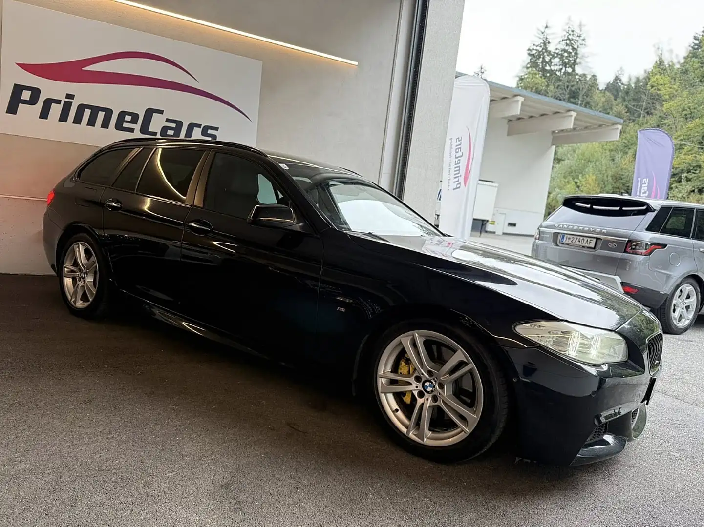 BMW 530 d xDrive Touring Ö-Paket Aut./M-PAKET/HEAD-UP/K... Schwarz - 2