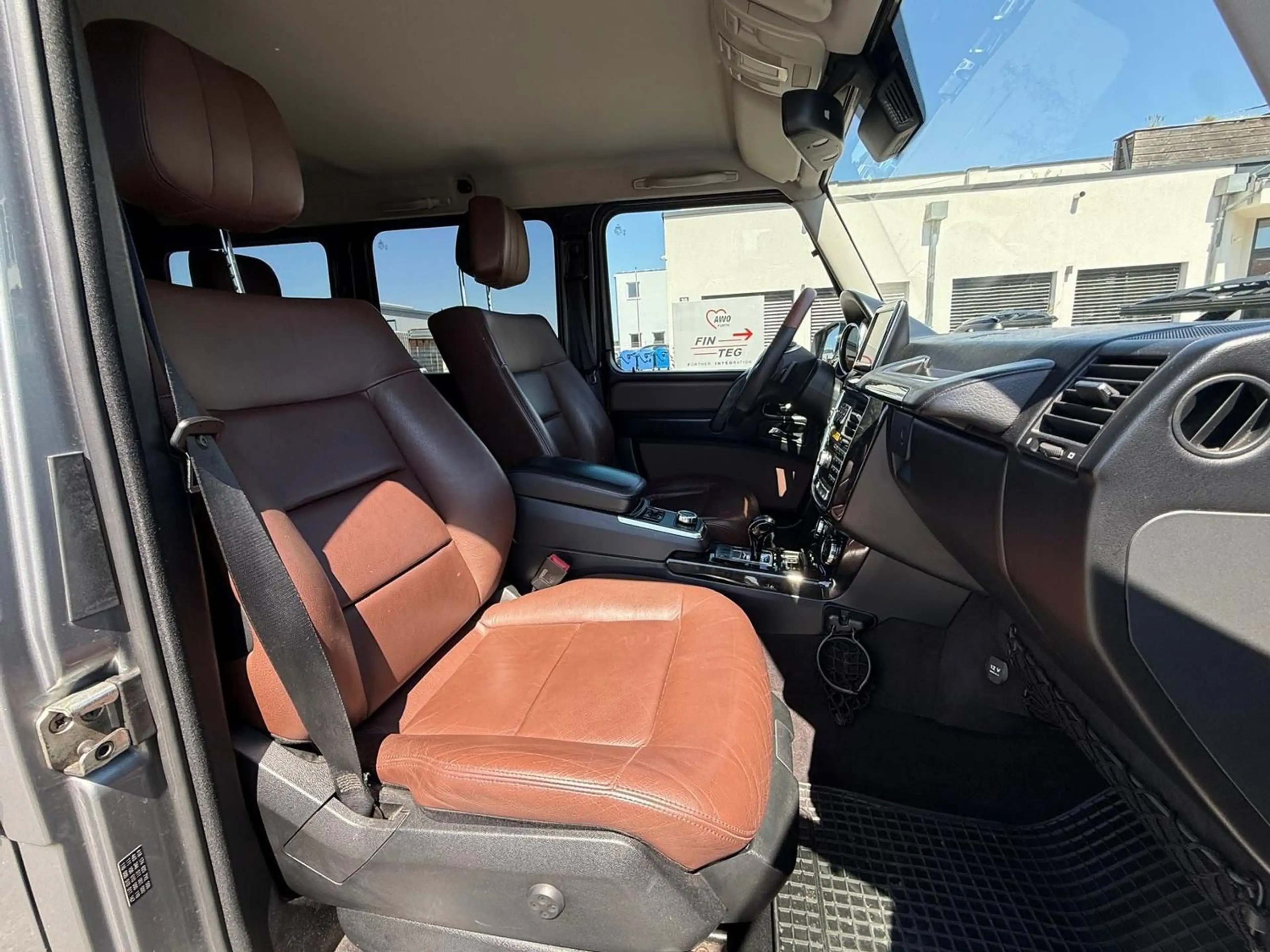 Mercedes-Benz G 350 G 350 BlueTec AMG Line — photo 13