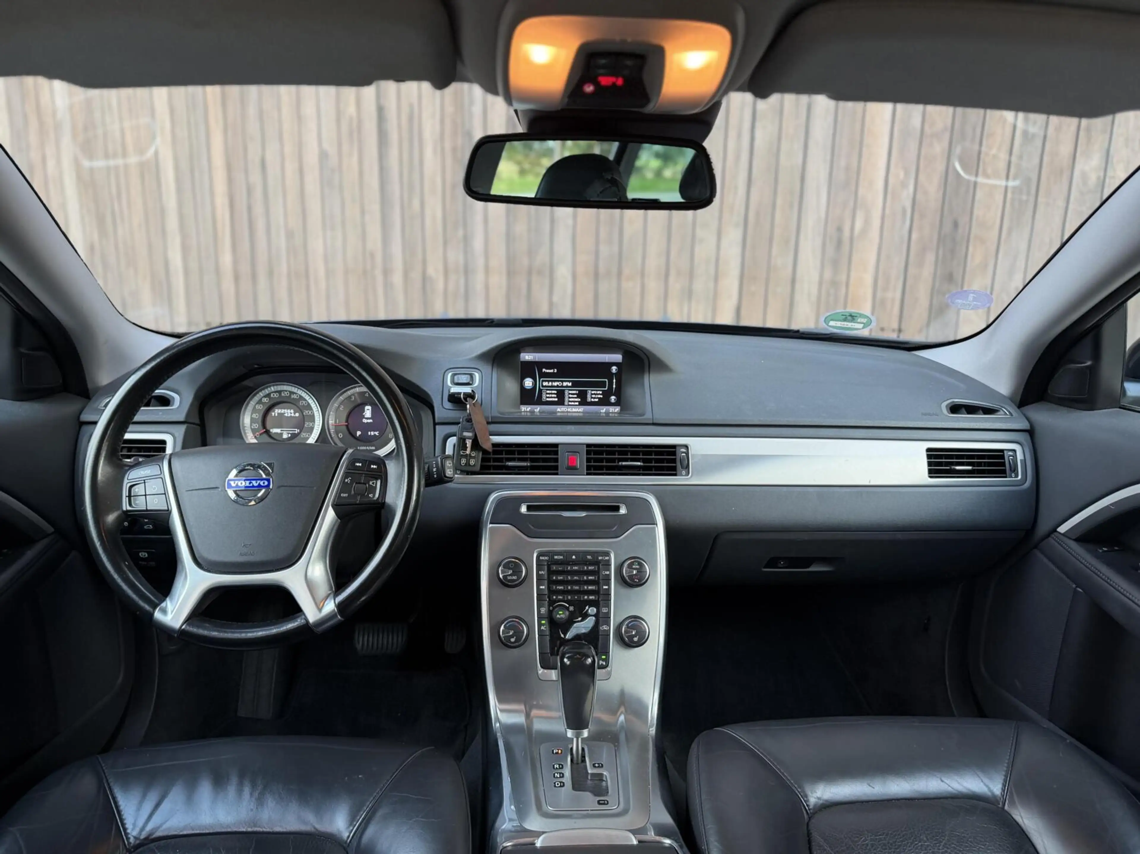 Volvo V70 1.6 T4 Limited Edition | CAMERA | TREKHAAK | DEALE — photo 3