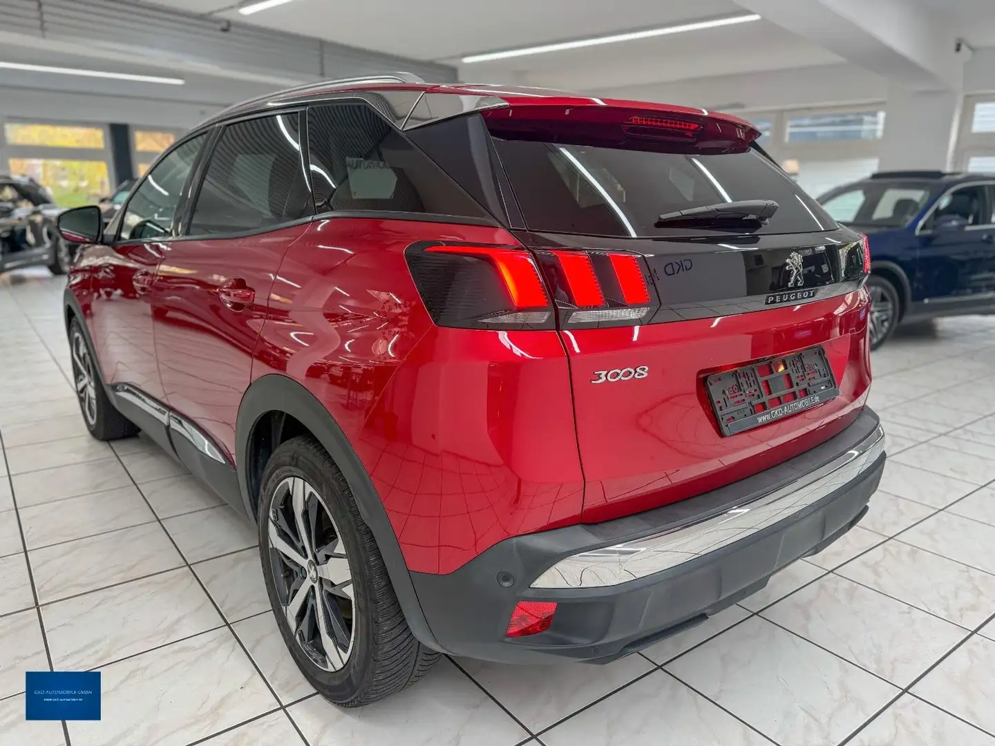 Peugeot 3008 Allure*Panorama*Navi*LED*E-Heckklappe* Rot - 2