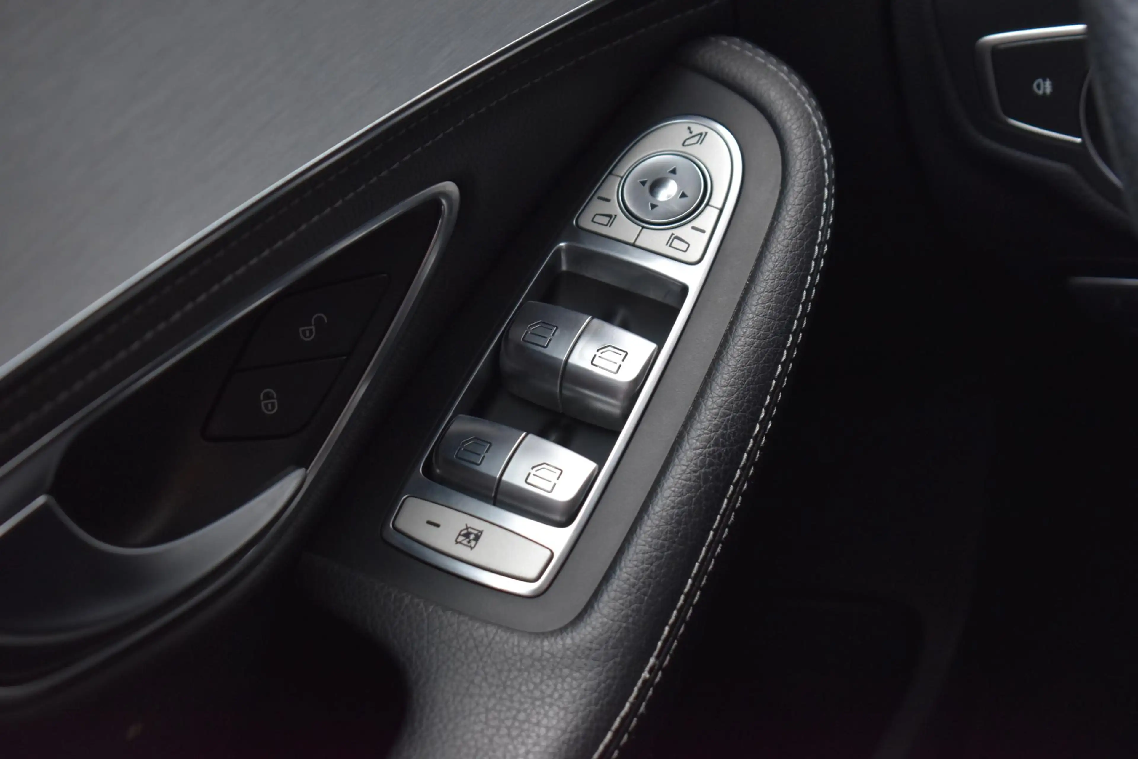 Mercedes-Benz C 350 Estate e LEDER SPORTSTOELEN LED NAVI — photo 24
