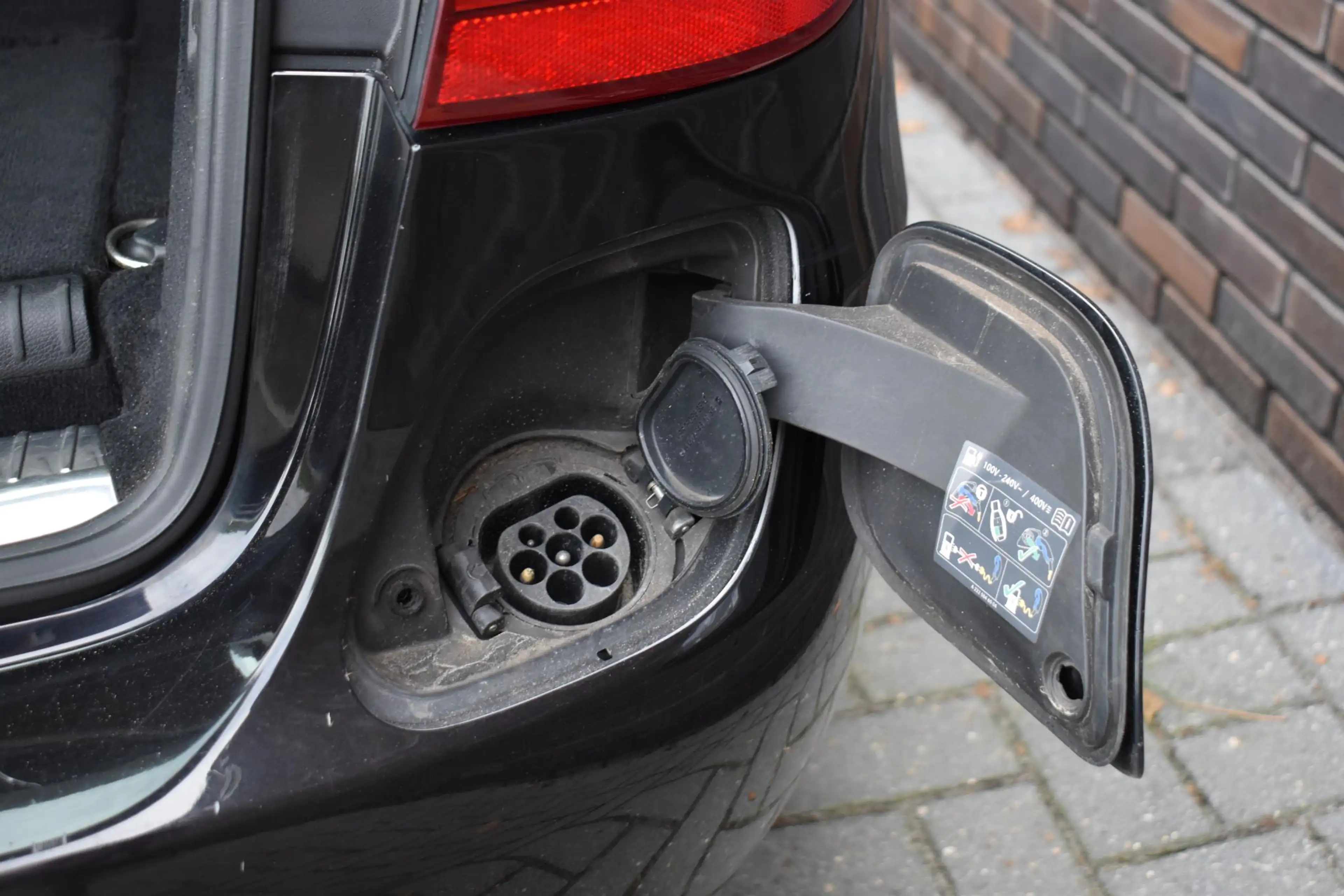 Mercedes-Benz C 350 Estate e LEDER SPORTSTOELEN LED NAVI — photo 11