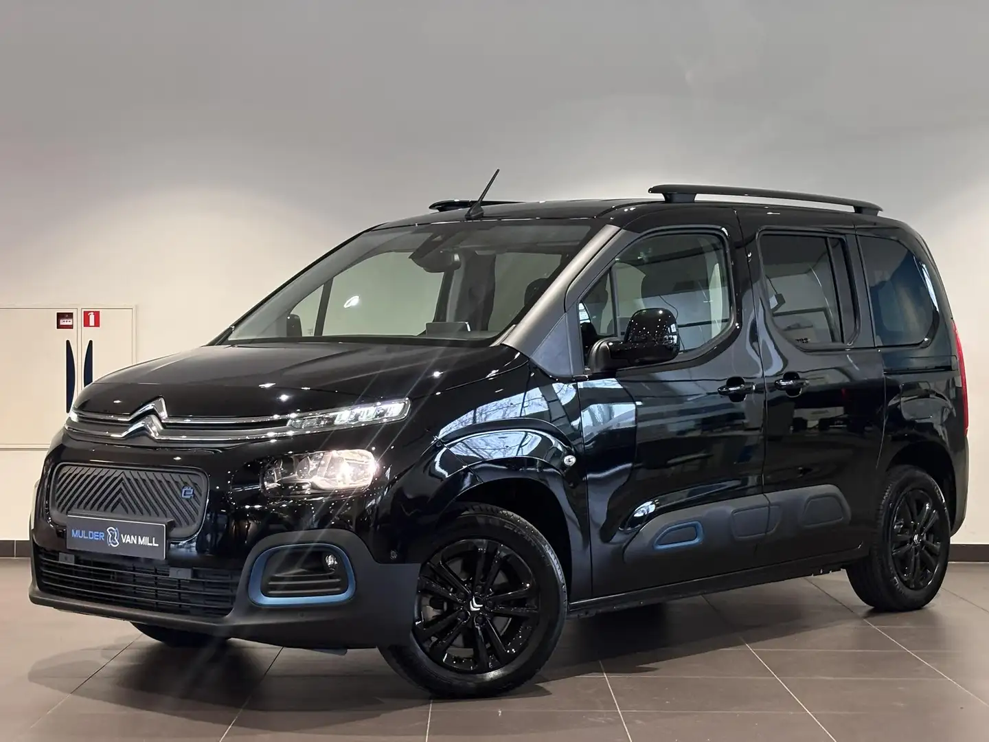 Citroen Berlingo ë-Berlingo L1 Shine EV 50kWh 136pk | NAVI | PACK P Zwart - 2