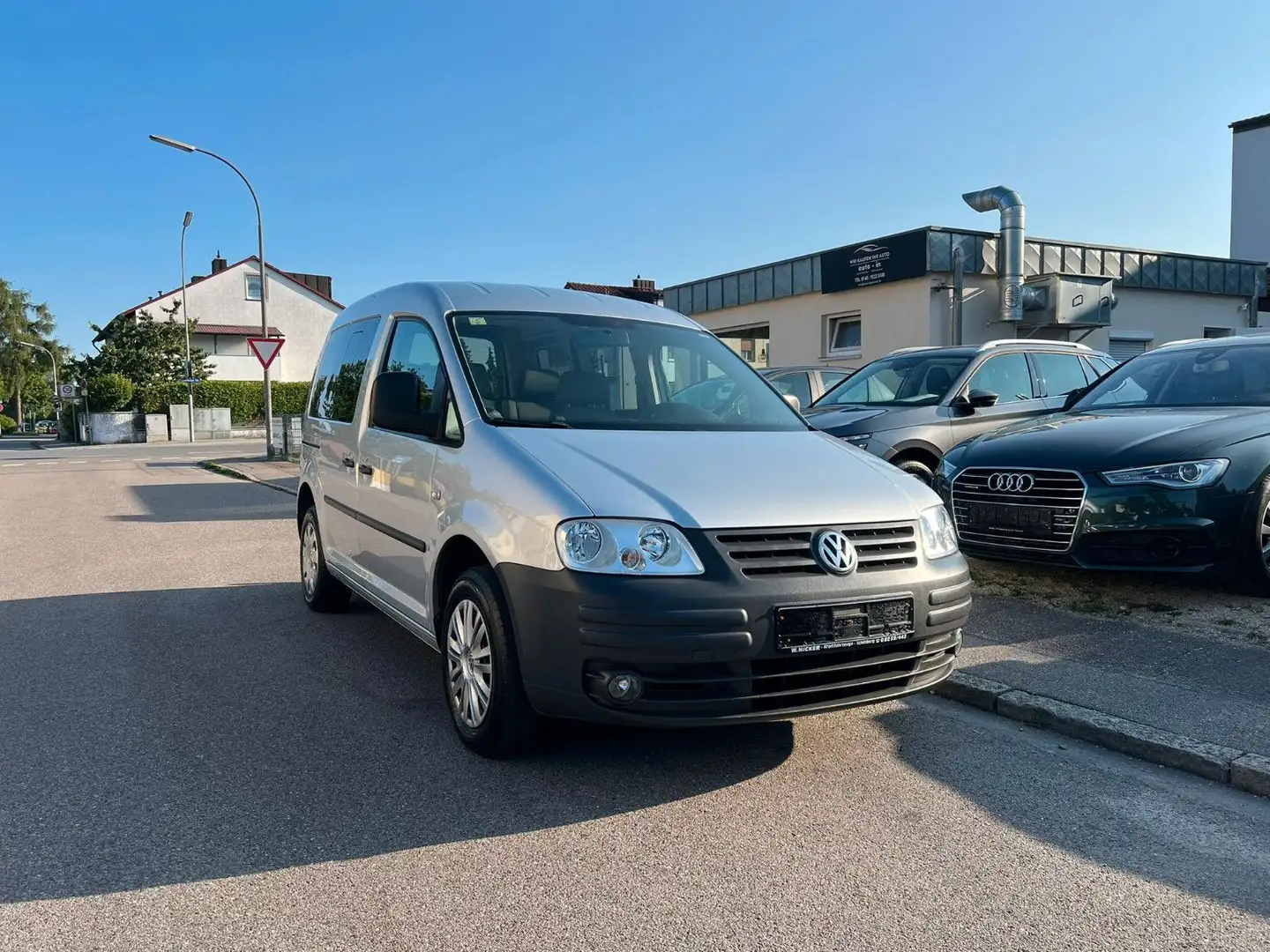 Volkswagen Caddy Life 1.4 TSI 5 Sitze Klima Ahk Radio Zilver - 1