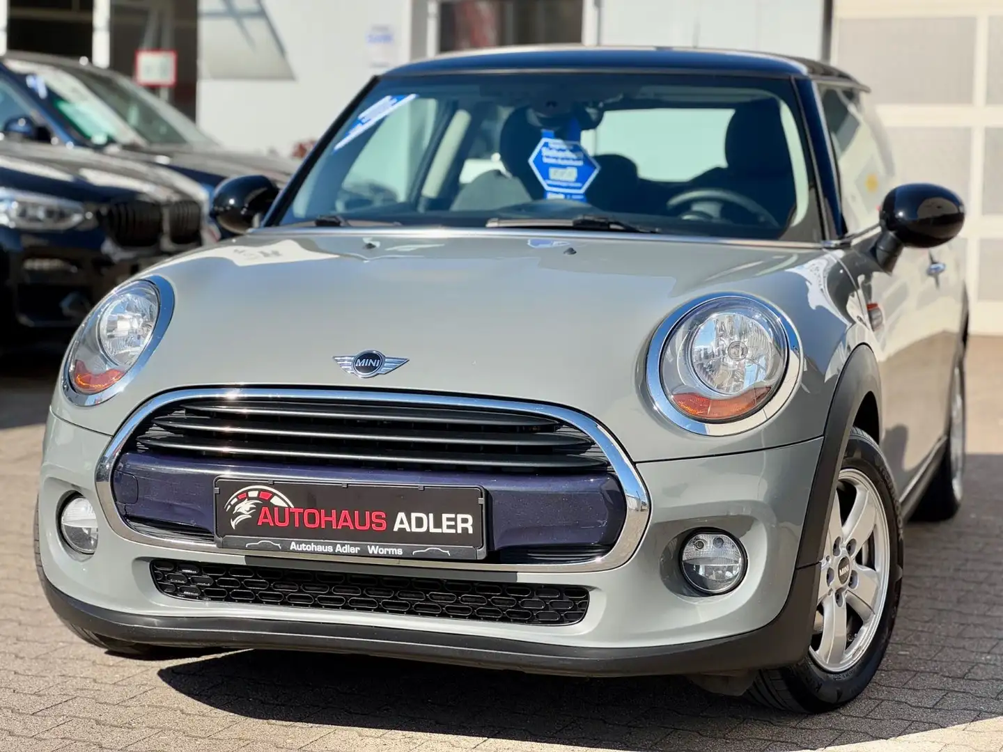 MINI Cooper 1.5*1HD*NAVI*TEILLEDER*KLIM*KEYGO*6-GANG Grau - 2