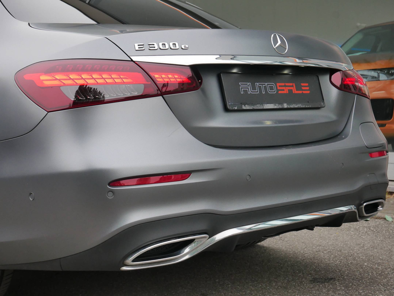 Mercedes-Benz E 300 e PHEV AMG SOH 100% new battery Pano/Matt/AHK/Nappa/360/3D Hifi/ — photo 15
