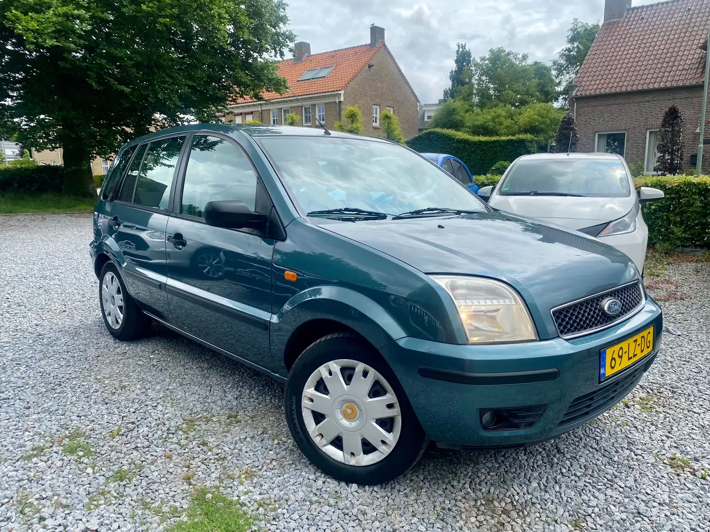 Ford Fusion 1.4-16V Luxury-airco-trekh.-verw. voorruit-el. ram Verde - 2