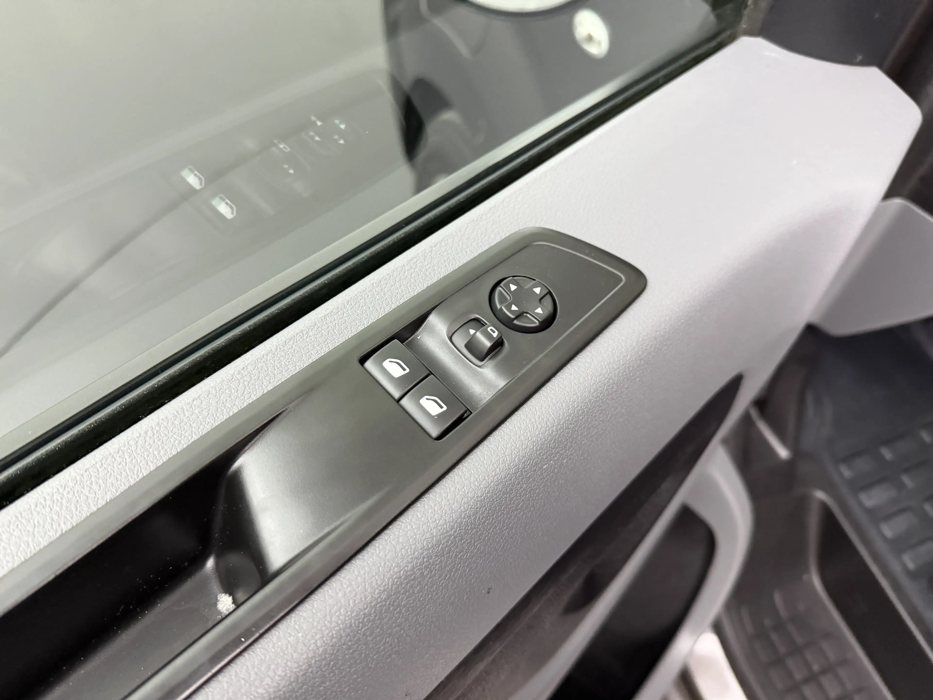 Peugeot e-Expert Premium 75 kWh | Elektrisch | Multimedia | Camera — photo 8