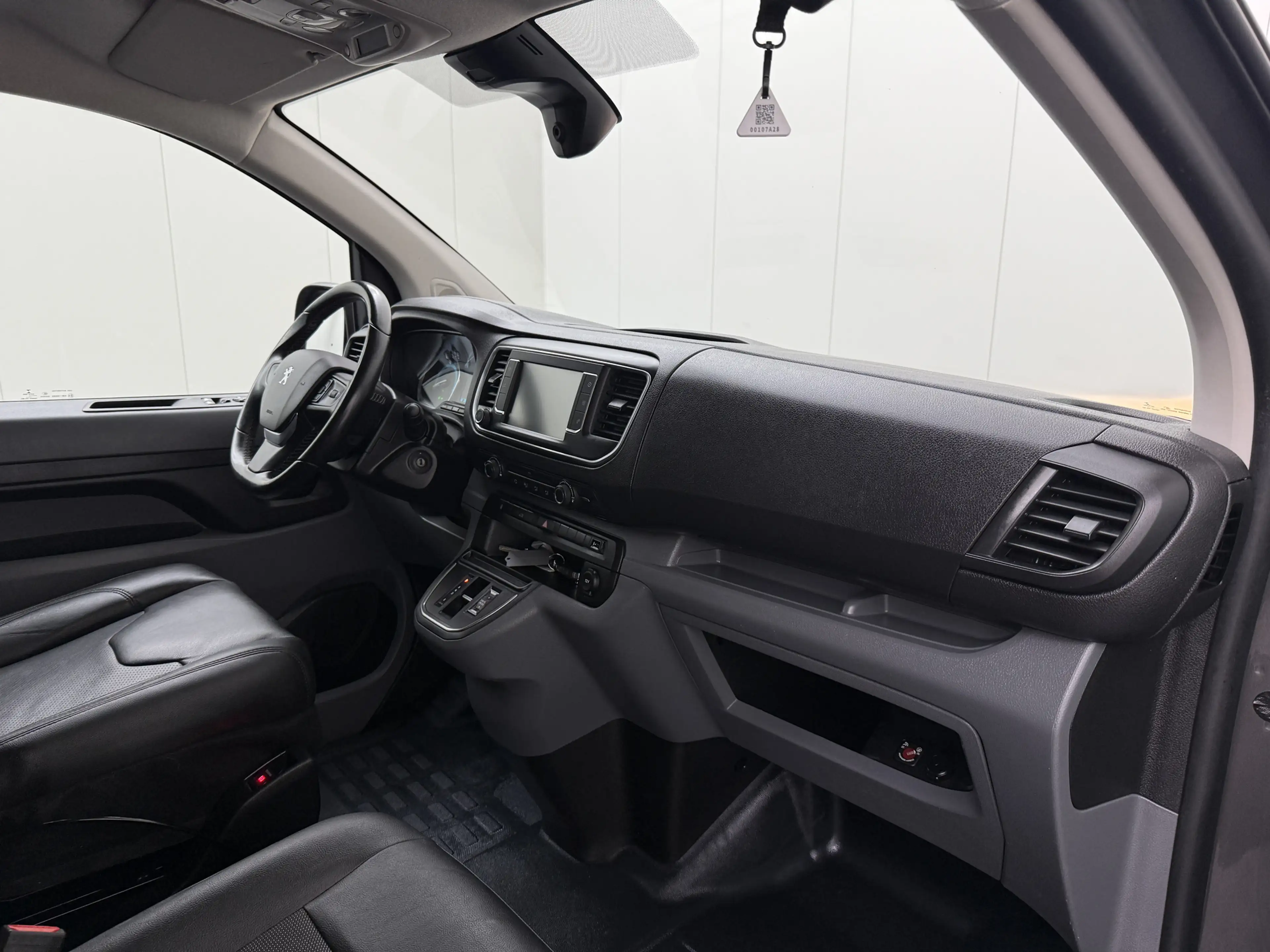 Peugeot e-Expert Premium 75 kWh | Elektrisch | Multimedia | Camera — photo 20