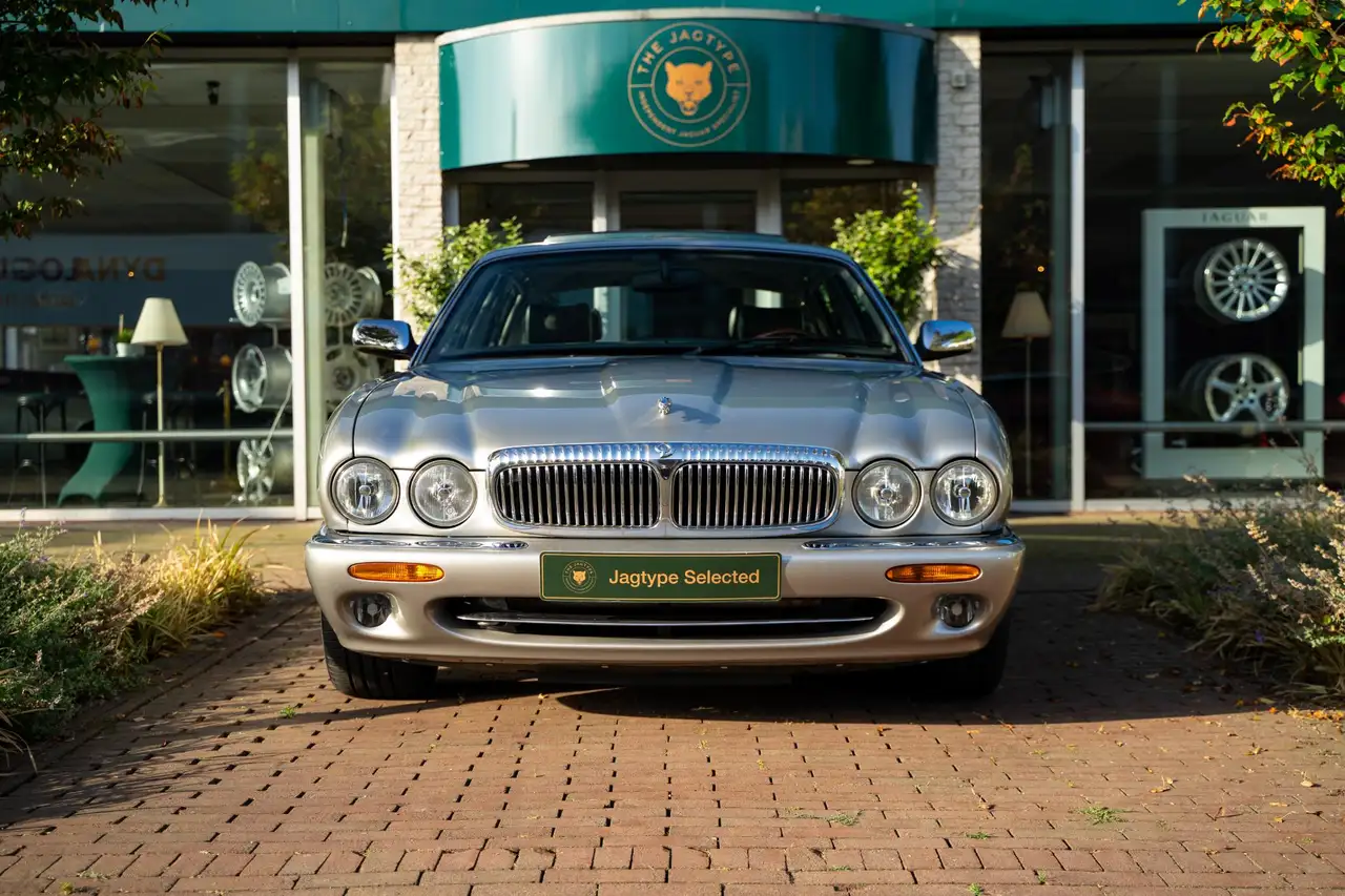 Daimler XJ Series V8 LWB Yountimer, foto 3
