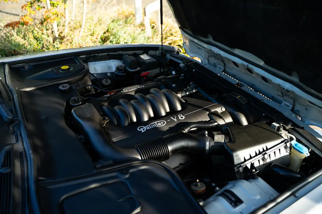 Daimler XJ Series V8 LWB Yountimer, foto 6