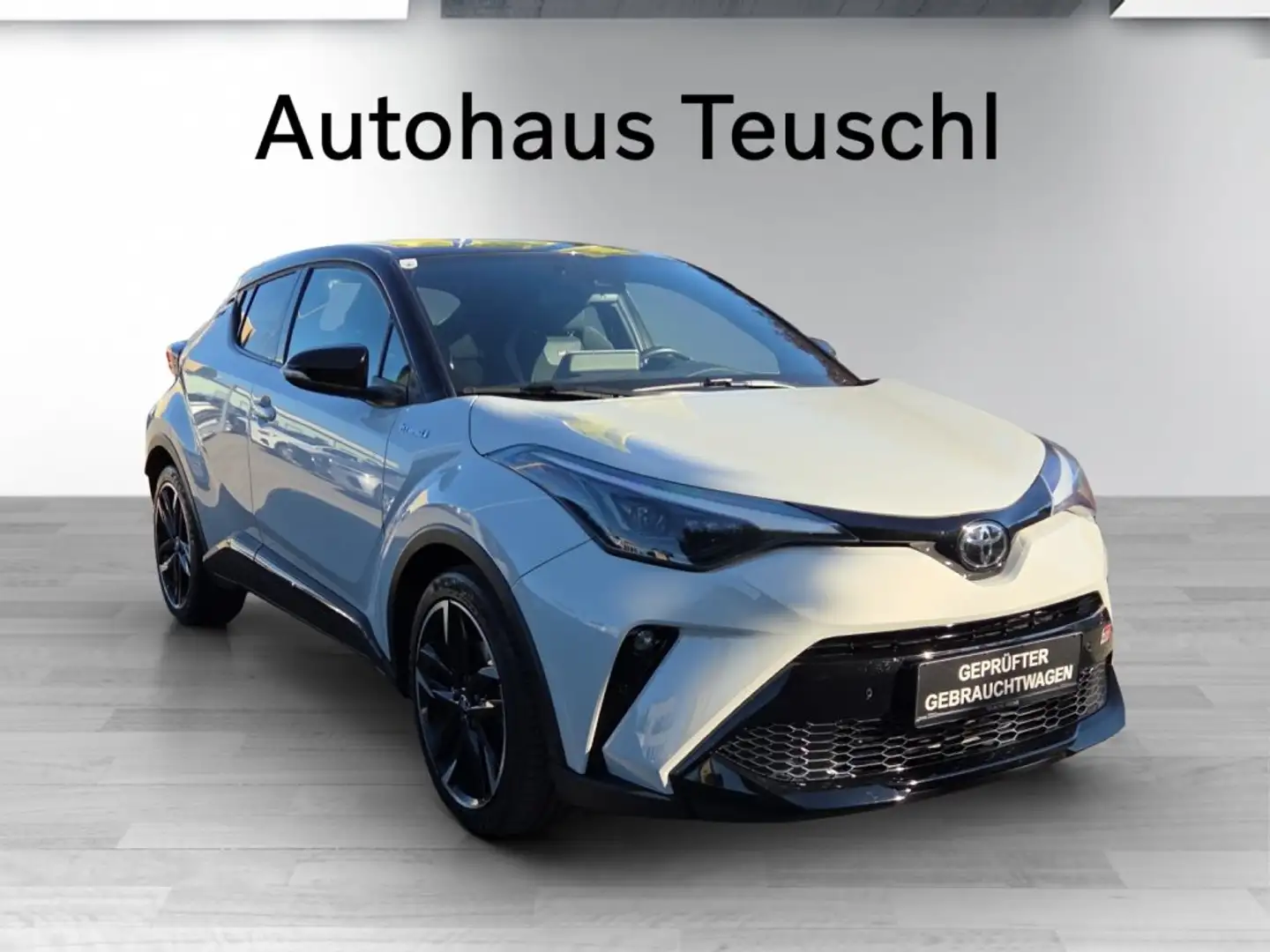 Toyota C-HR 2,0 Hybrid 2WD // wenig KM Grau - 2