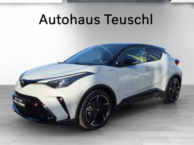 Toyota C-HR 2,0 Hybrid 2WD // wenig KM