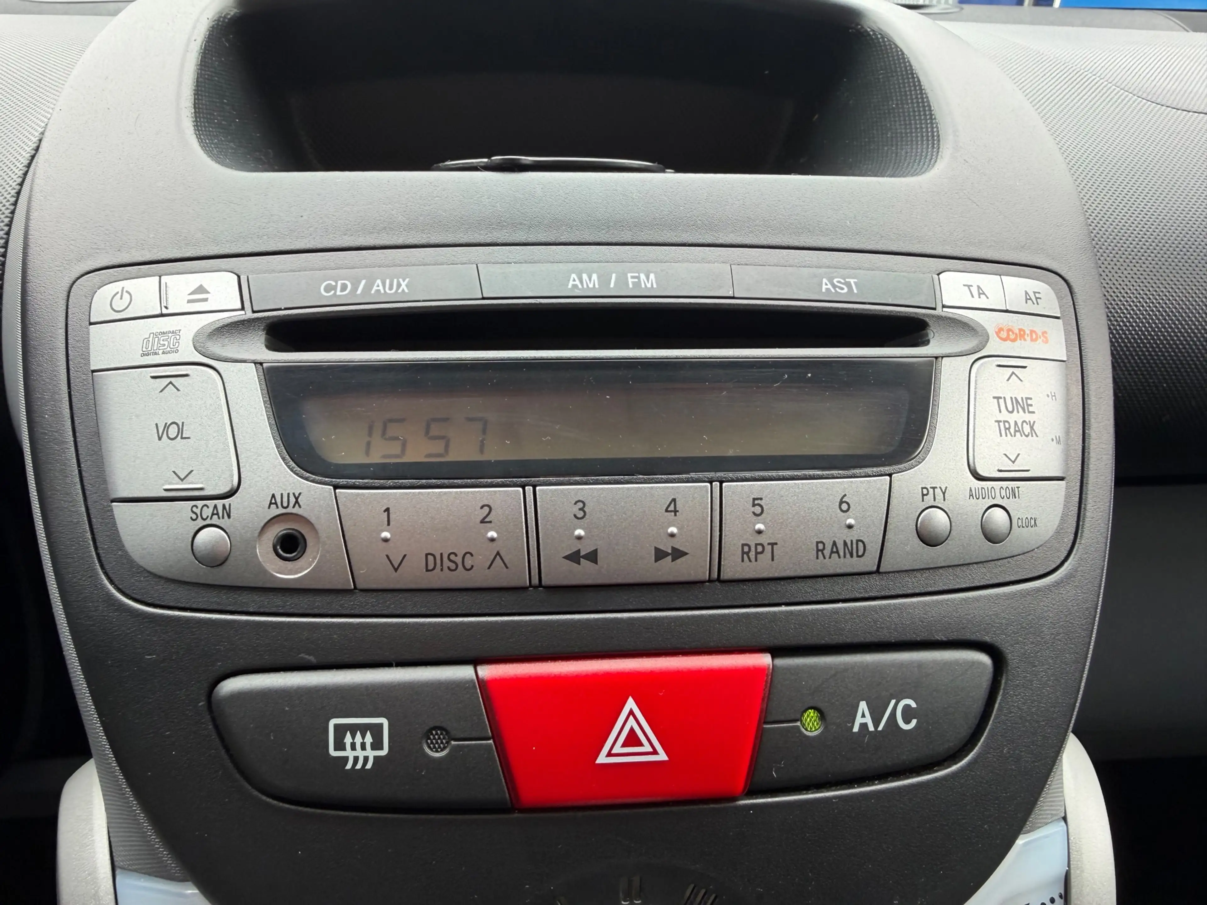 Toyota Aygo 1.0-12V Comfort||5-deurs|All-season banden|Airco|N — photo 12