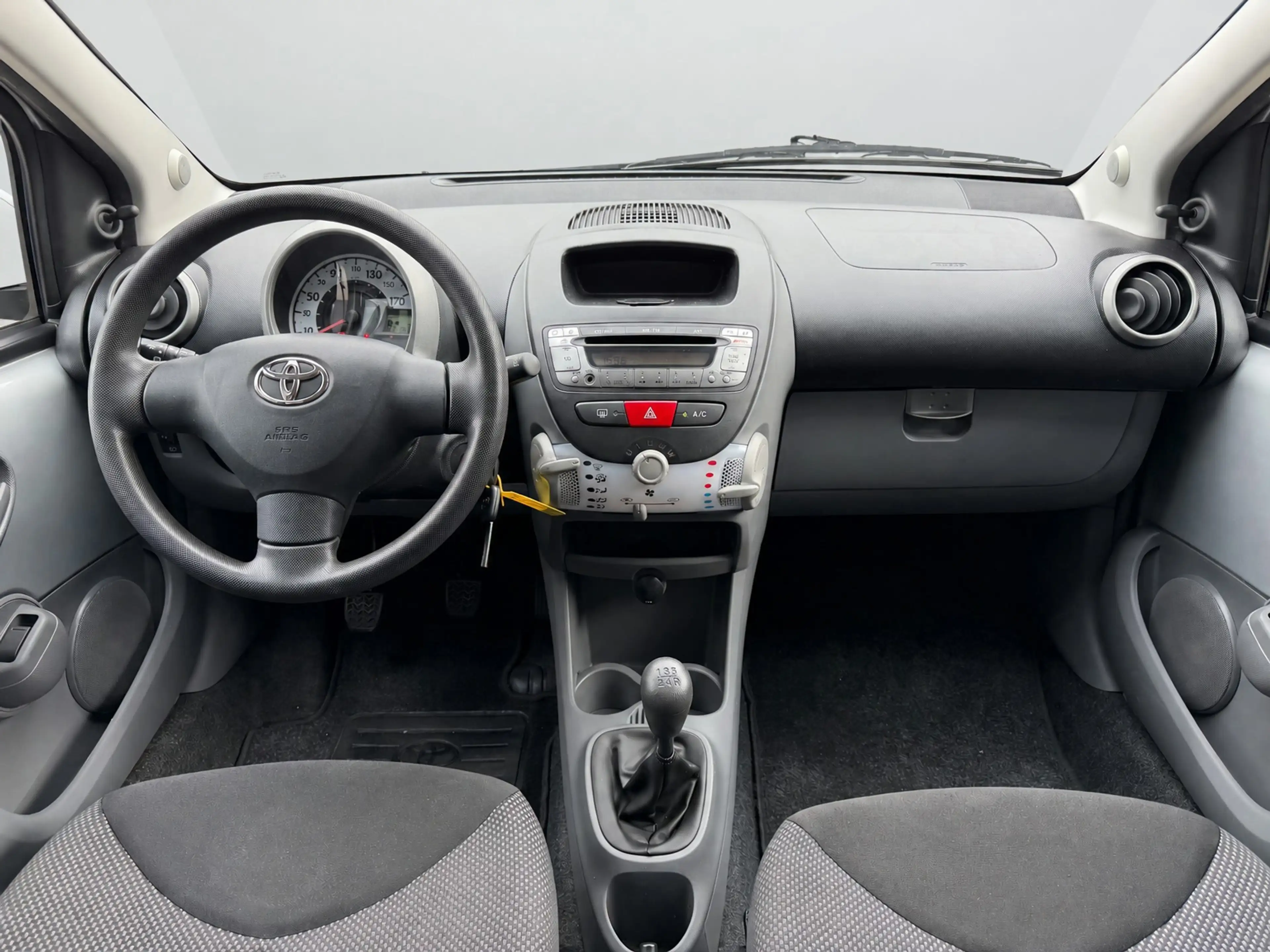 Toyota Aygo 1.0-12V Comfort||5-deurs|All-season banden|Airco|N — photo 3