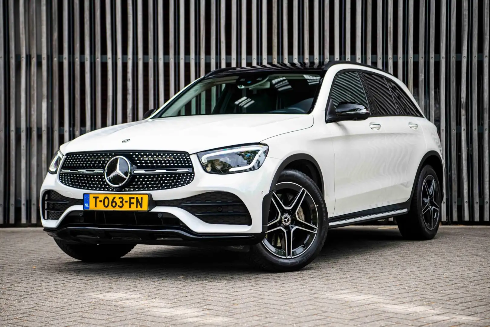 Mercedes-Benz GLC 300 300d 4MATIC AMG |Panorama|Burmester|HUD|ACC|LaneAs Blanc - 1