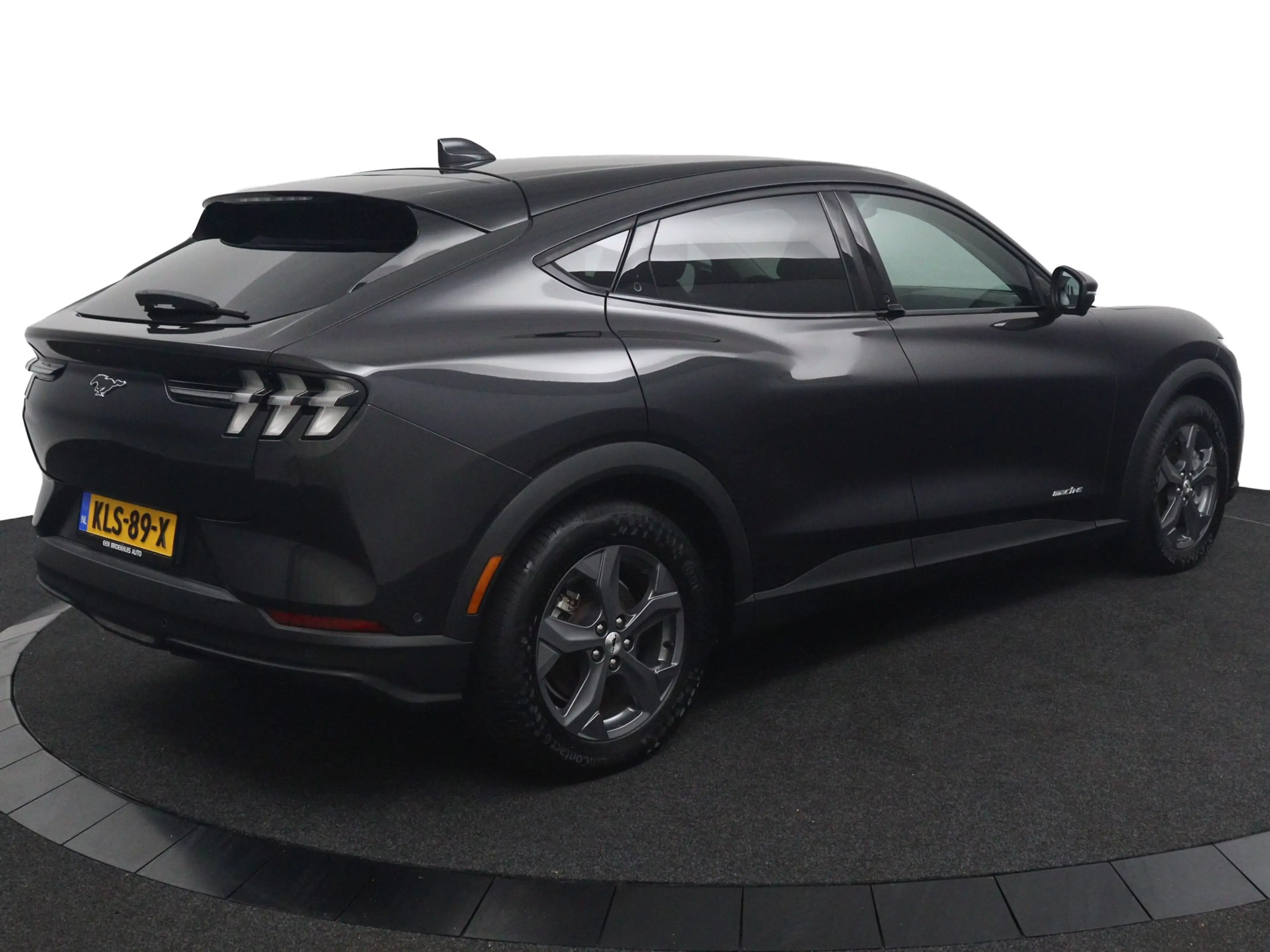 Ford Mustang Mach-E RWD 75 kWh | B&O Audio | Elektrische Achterklep | — photo 3