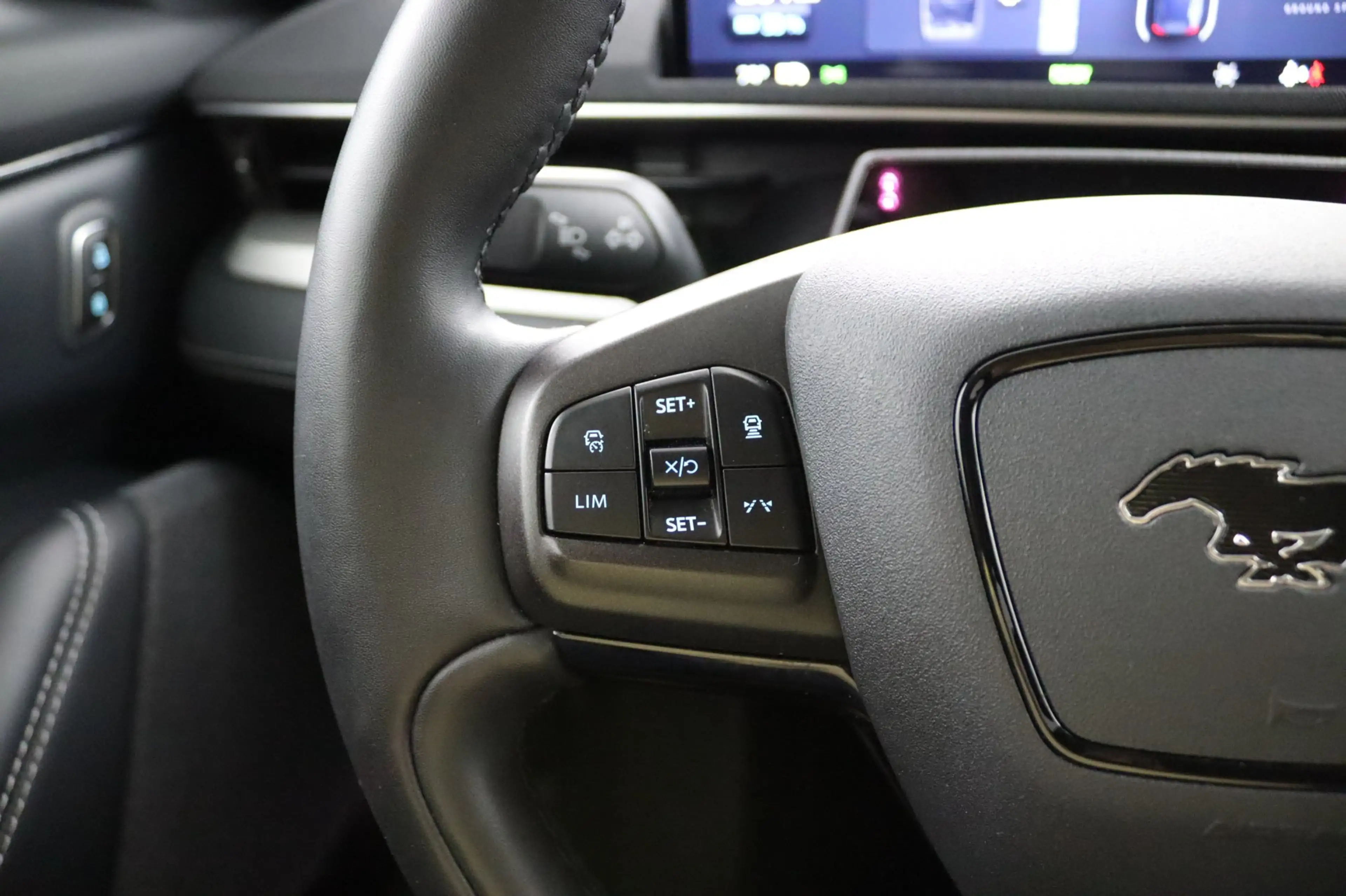 Ford Mustang Mach-E RWD 75 kWh | B&O Audio | Elektrische Achterklep | — photo 14