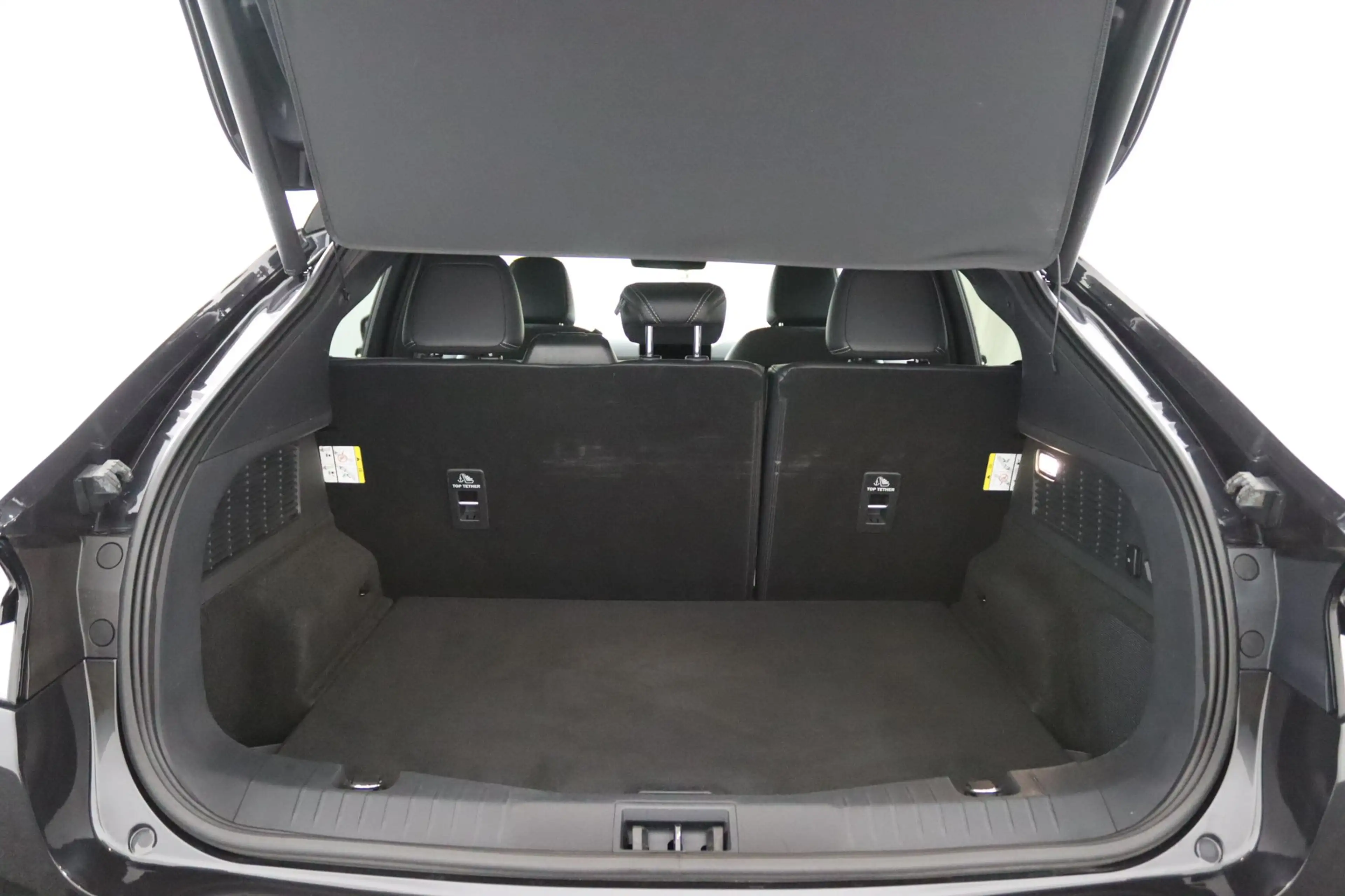 Ford Mustang Mach-E RWD 75 kWh | B&O Audio | Elektrische Achterklep | — photo 10