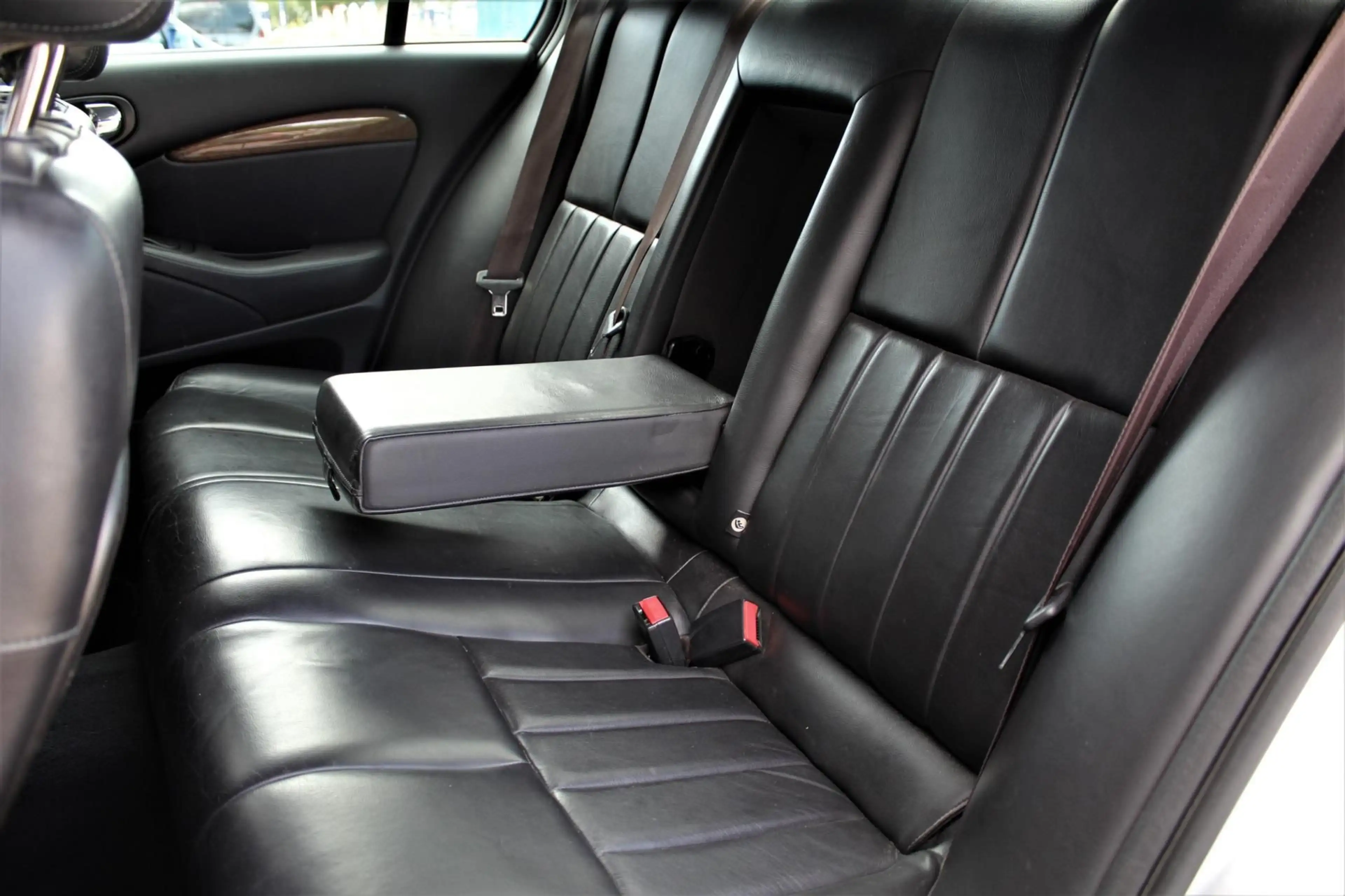 Jaguar S-Type 2.5 V6 | Youngtimer | Automaat | Climate control | — photo 11