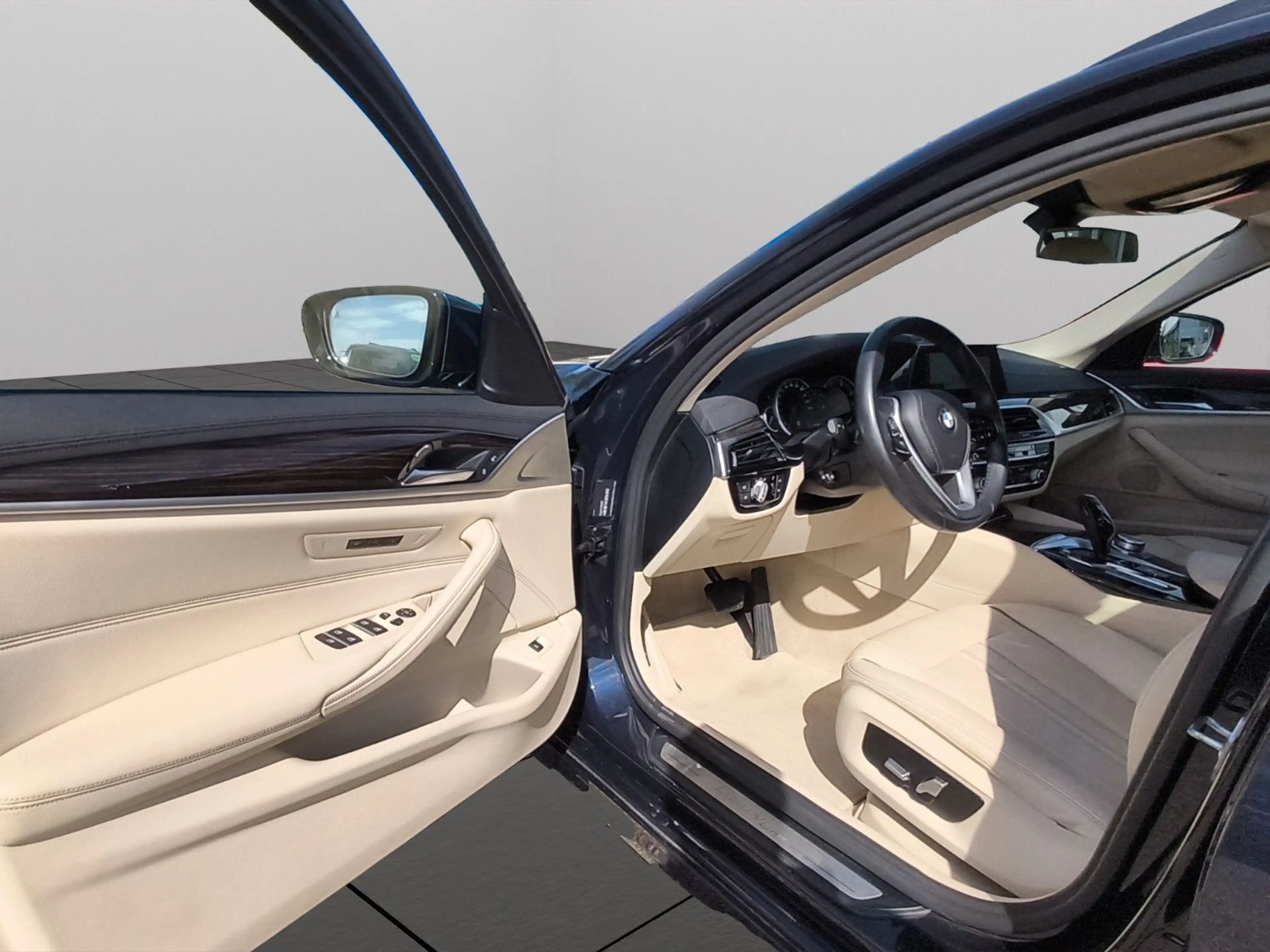 BMW 530 5 Touring 530 d Luxury Line *RFK *NAVI *SHZ — photo 11