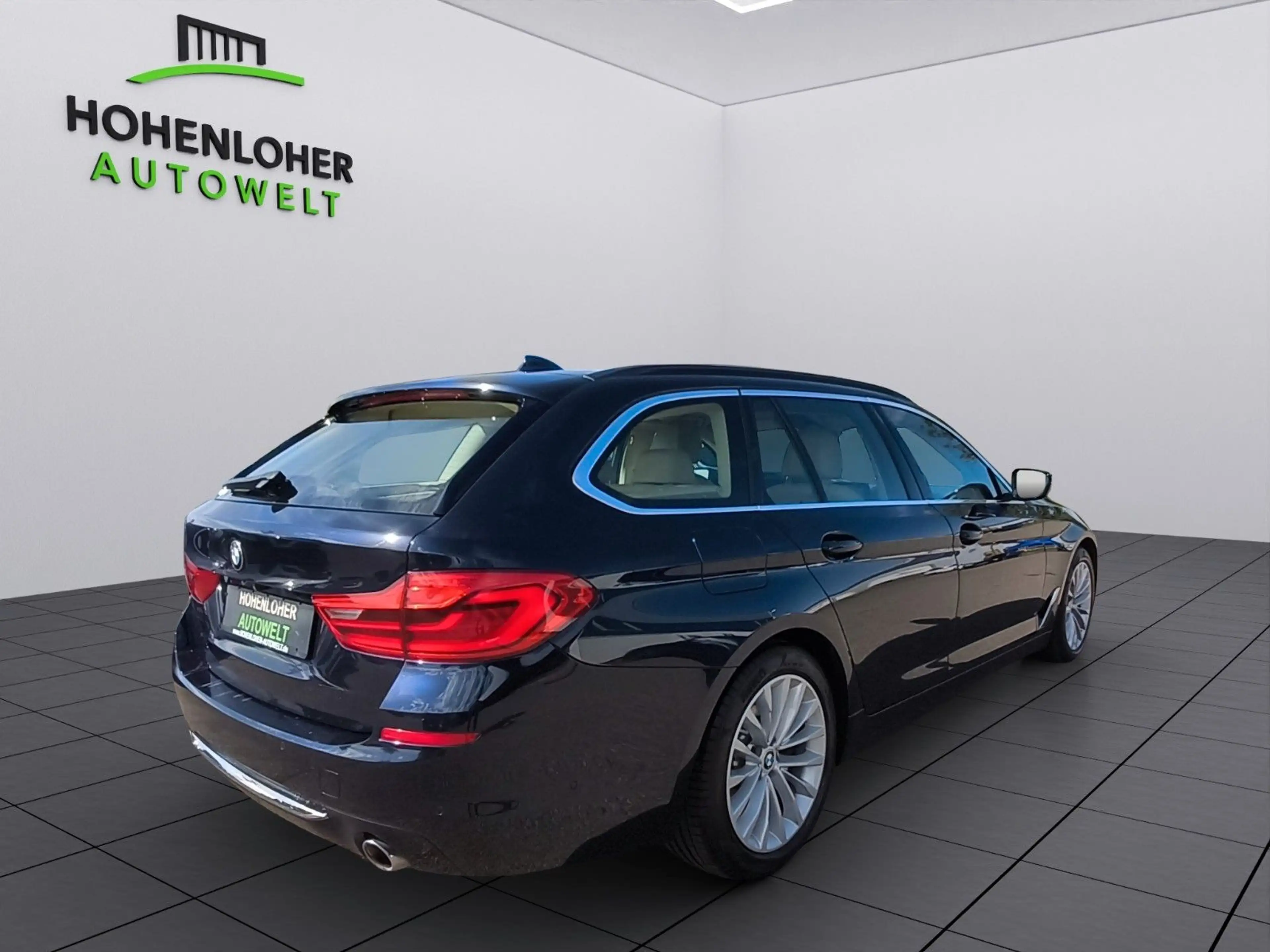 BMW 530 5 Touring 530 d Luxury Line *RFK *NAVI *SHZ — photo 7