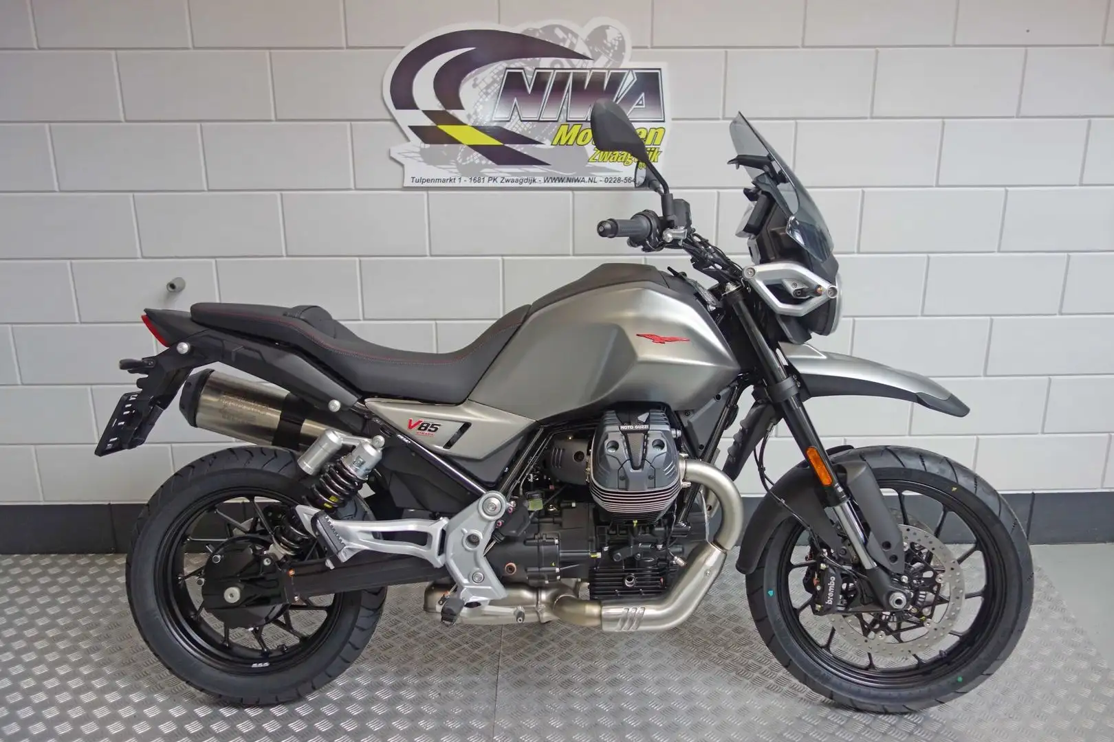 Moto Guzzi V 85 STRADA Сірий - 1