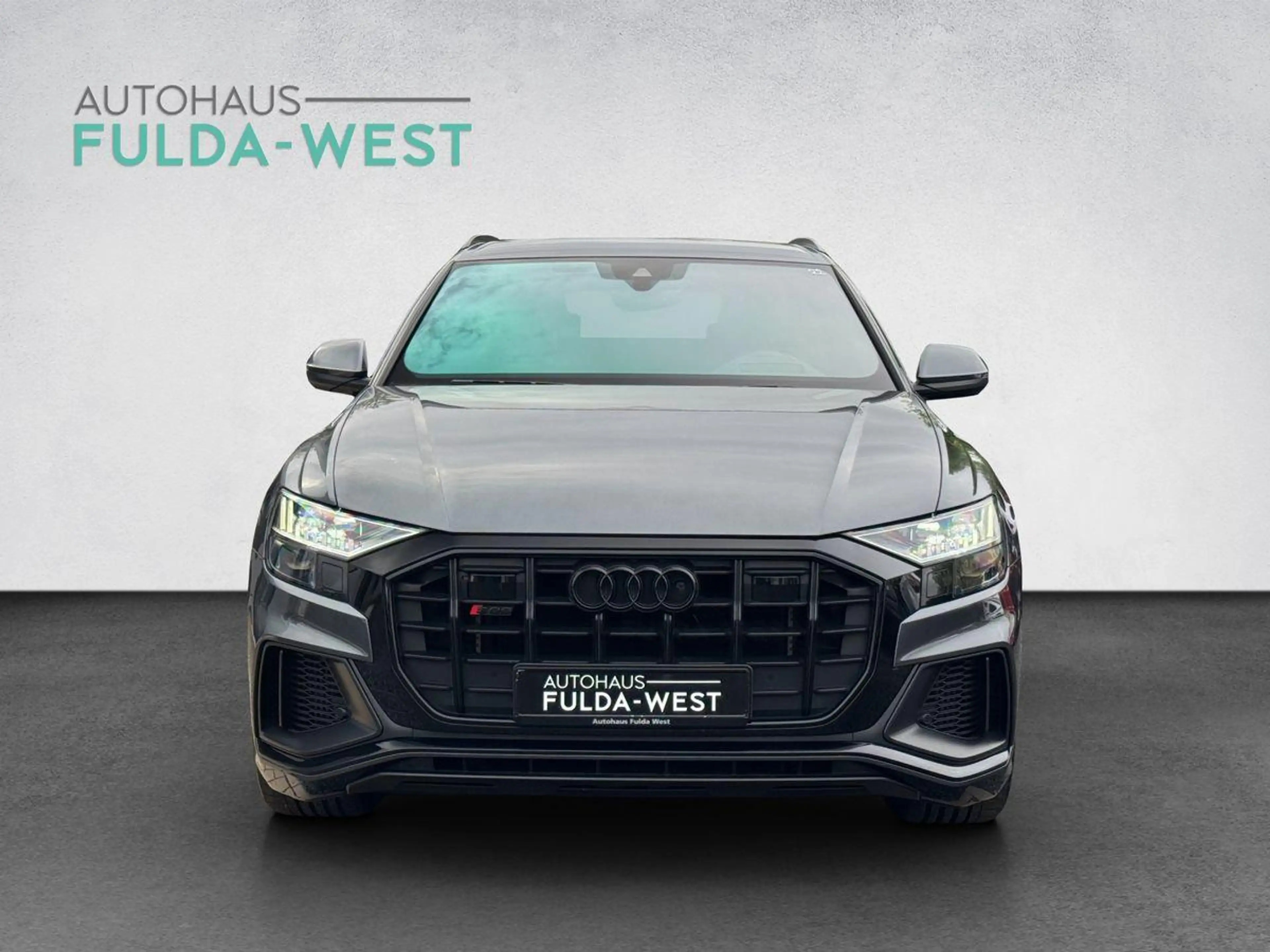 Audi SQ8 4.0TFSI Matrix B&O HuD Standheiz. AHK Alu22" — photo 6