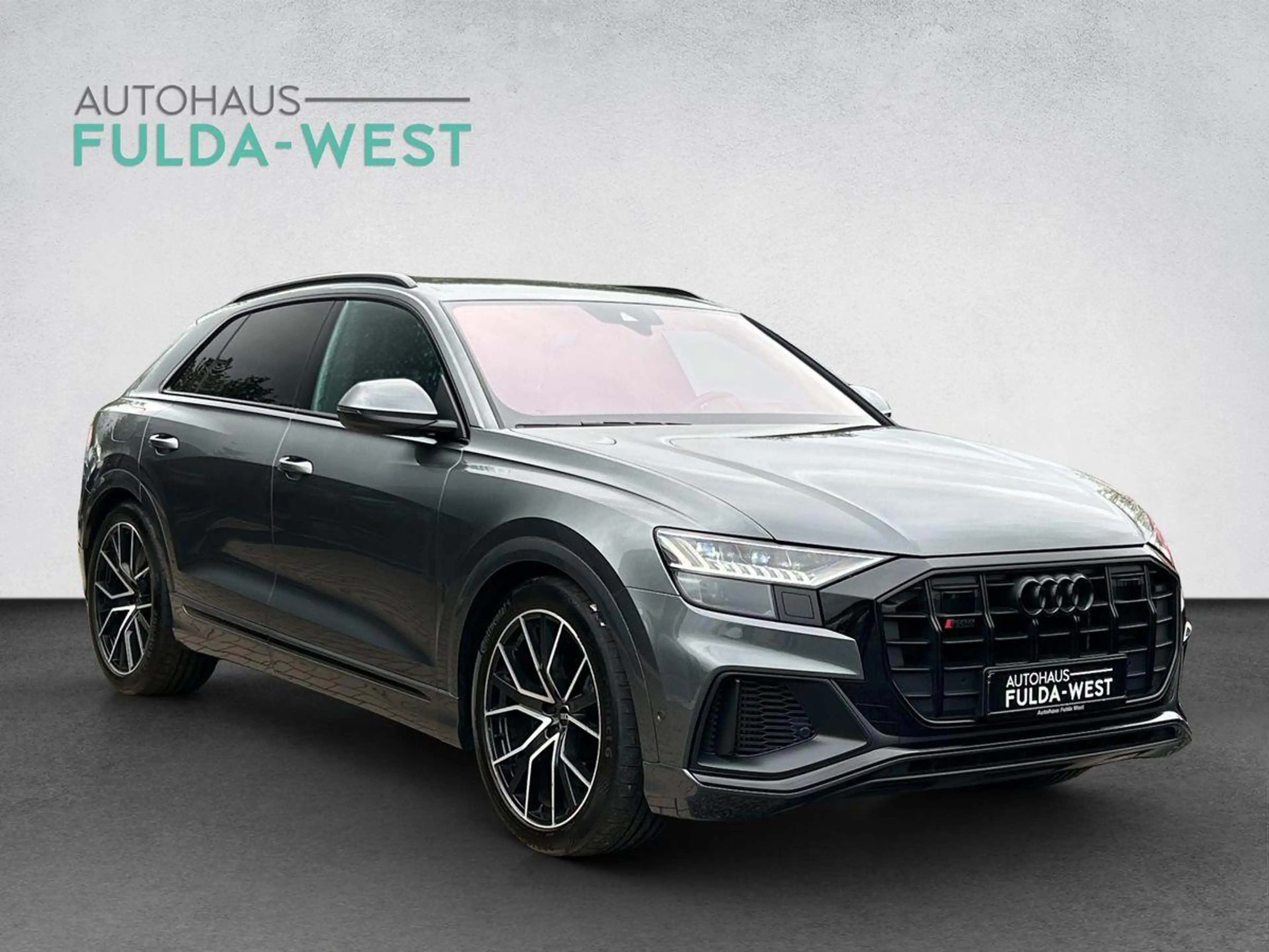 Audi SQ8 4.0TFSI Matrix B&O HuD Standheiz. AHK Alu22" — photo 2