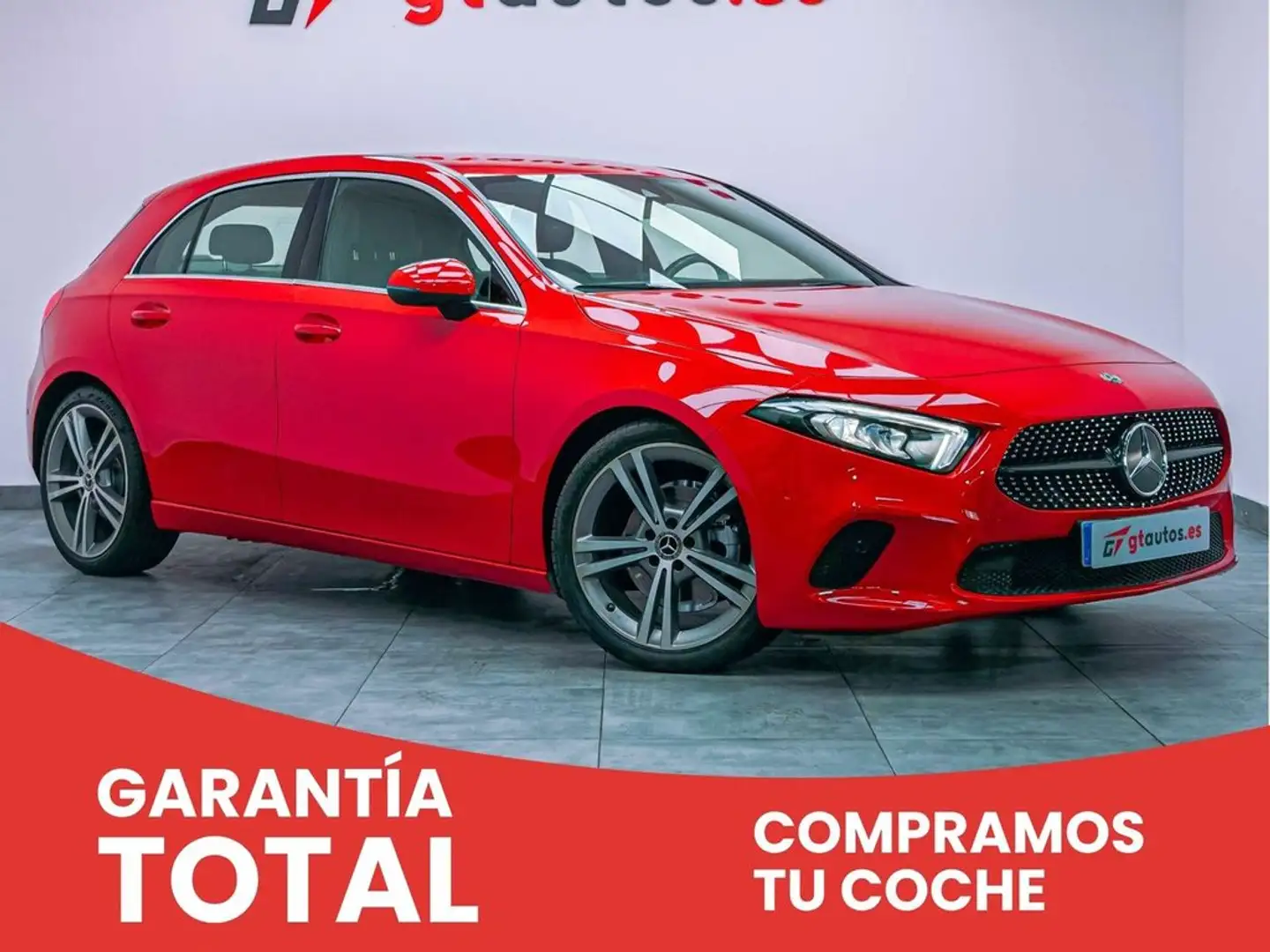 Mercedes-Benz A 180 180d Urban 116CV Rouge - 1