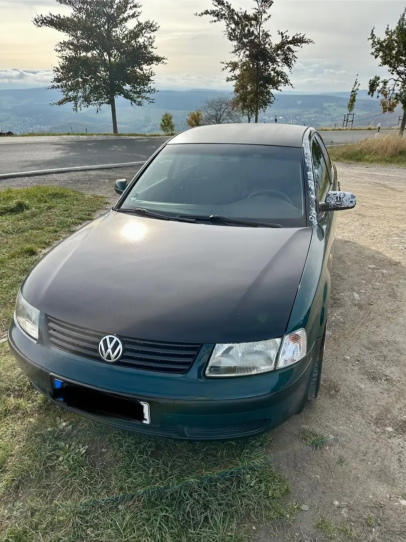 Volkswagen Passat Passat 1.6 Verde - 1