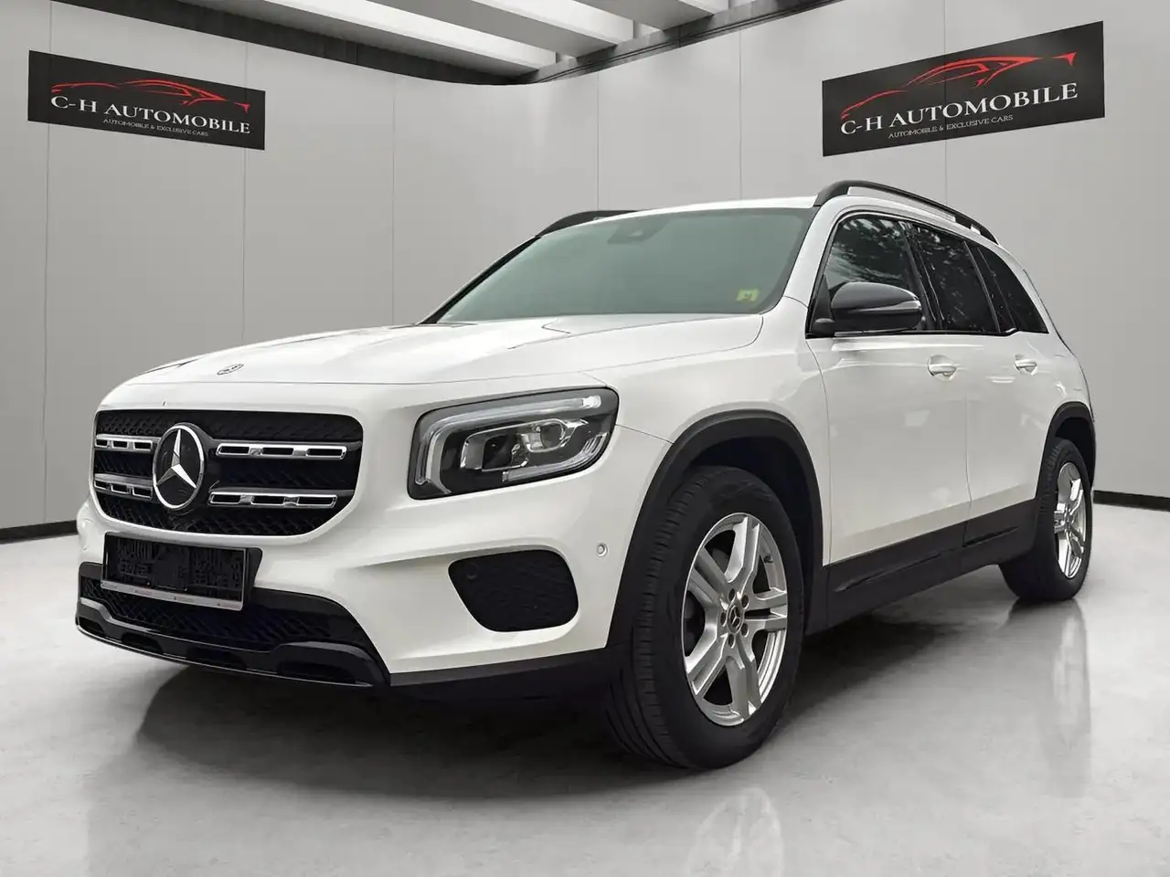 Mercedes-Benz GLB 200